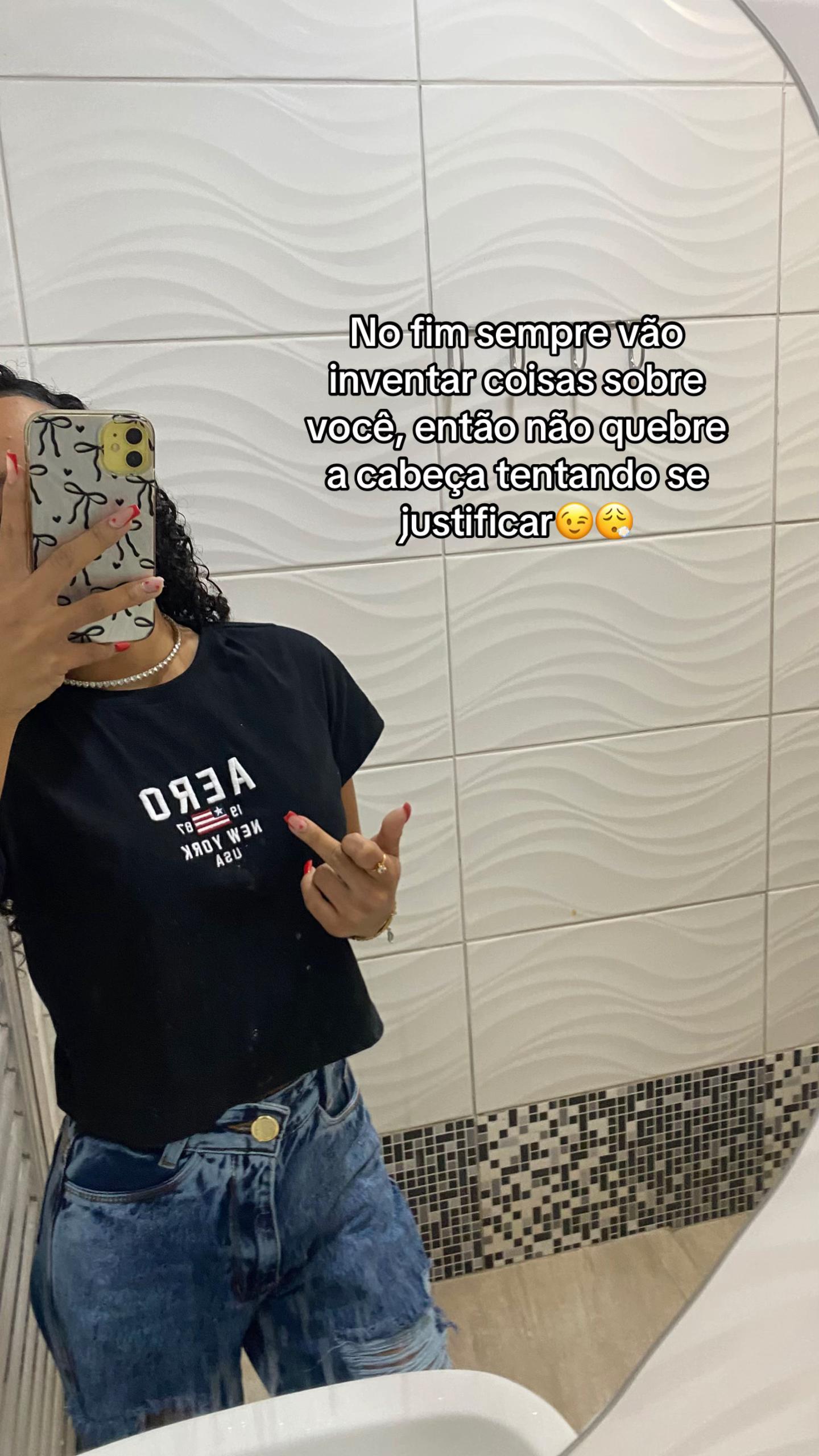 @D A N I E L L Y C A R D O S O