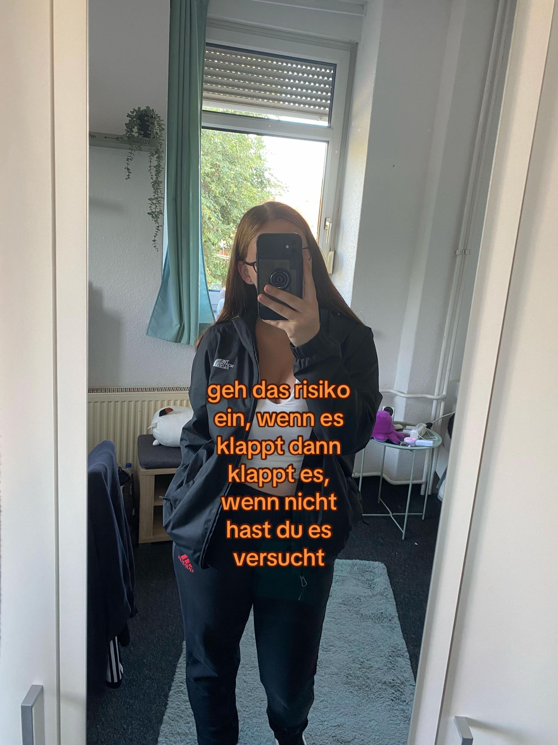 @🧸