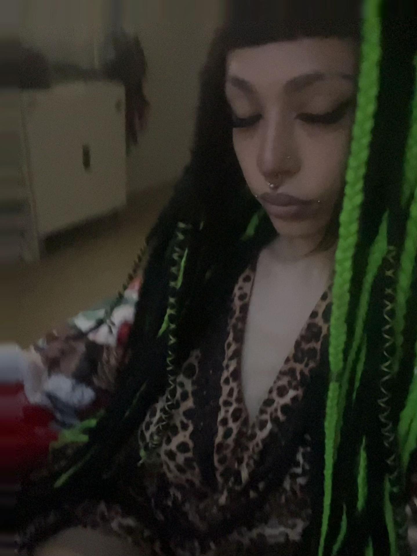 @lucertolona