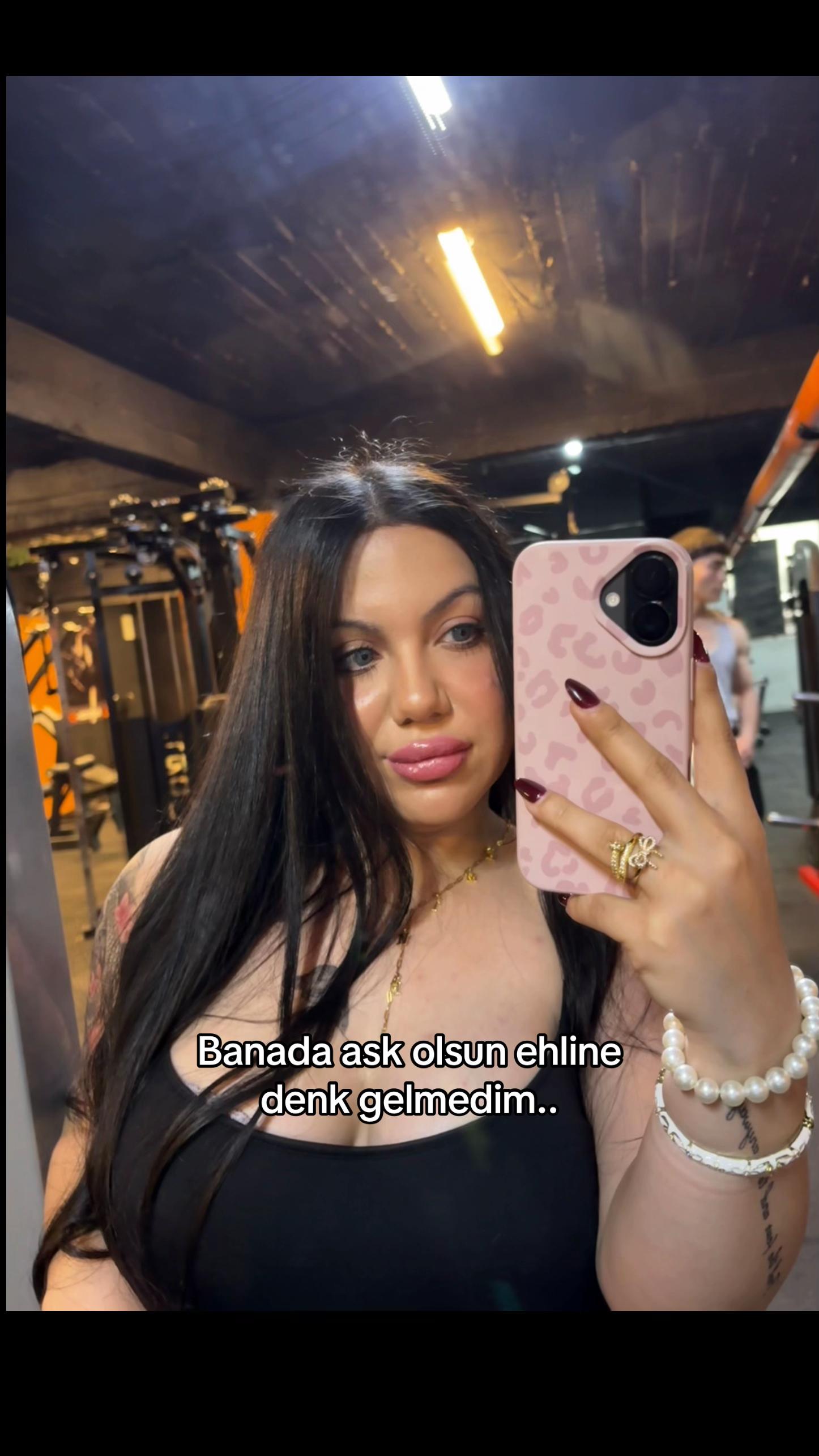 @𝗘𝗠𝗜𝗡𝗘