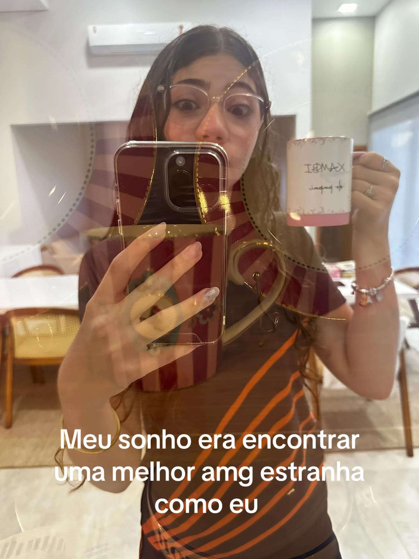 @amandavitoriav1