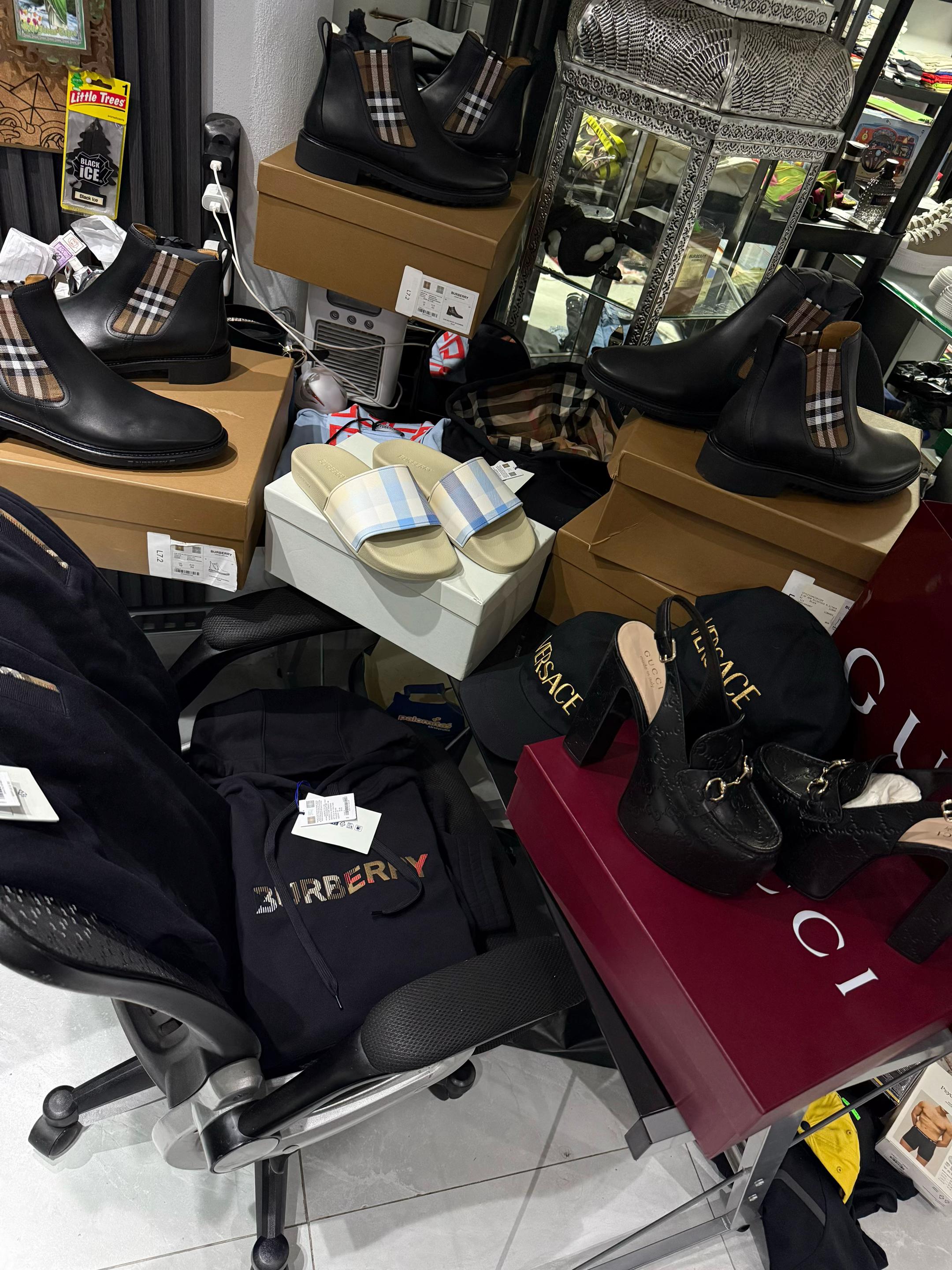 @Albiter Store