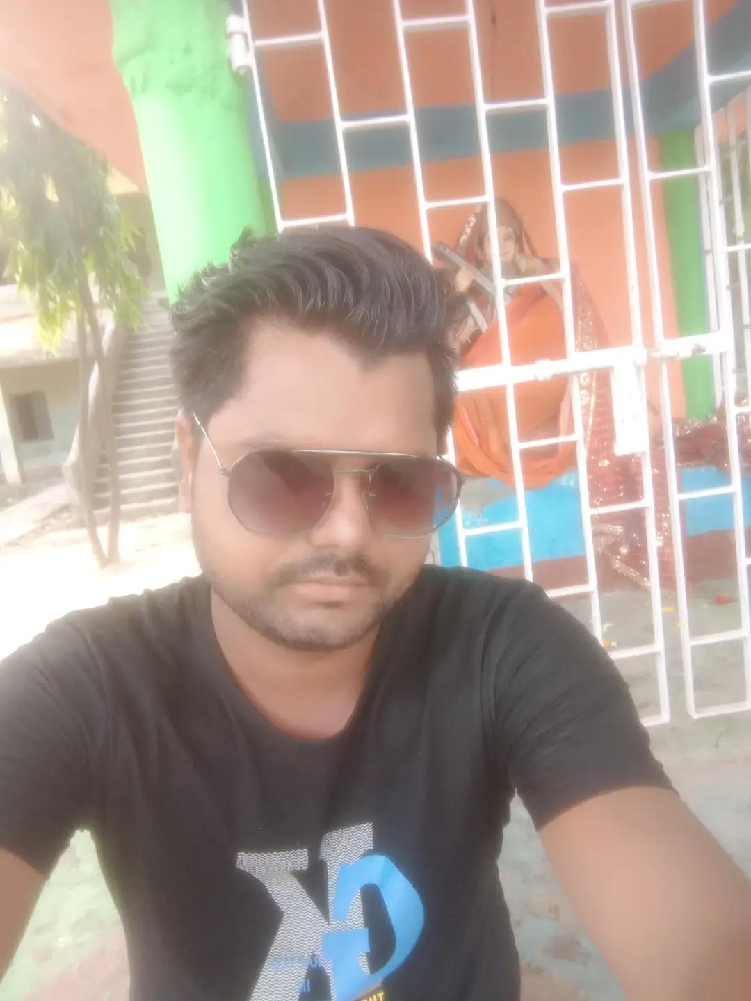 @Dipesh Raaza Yadav