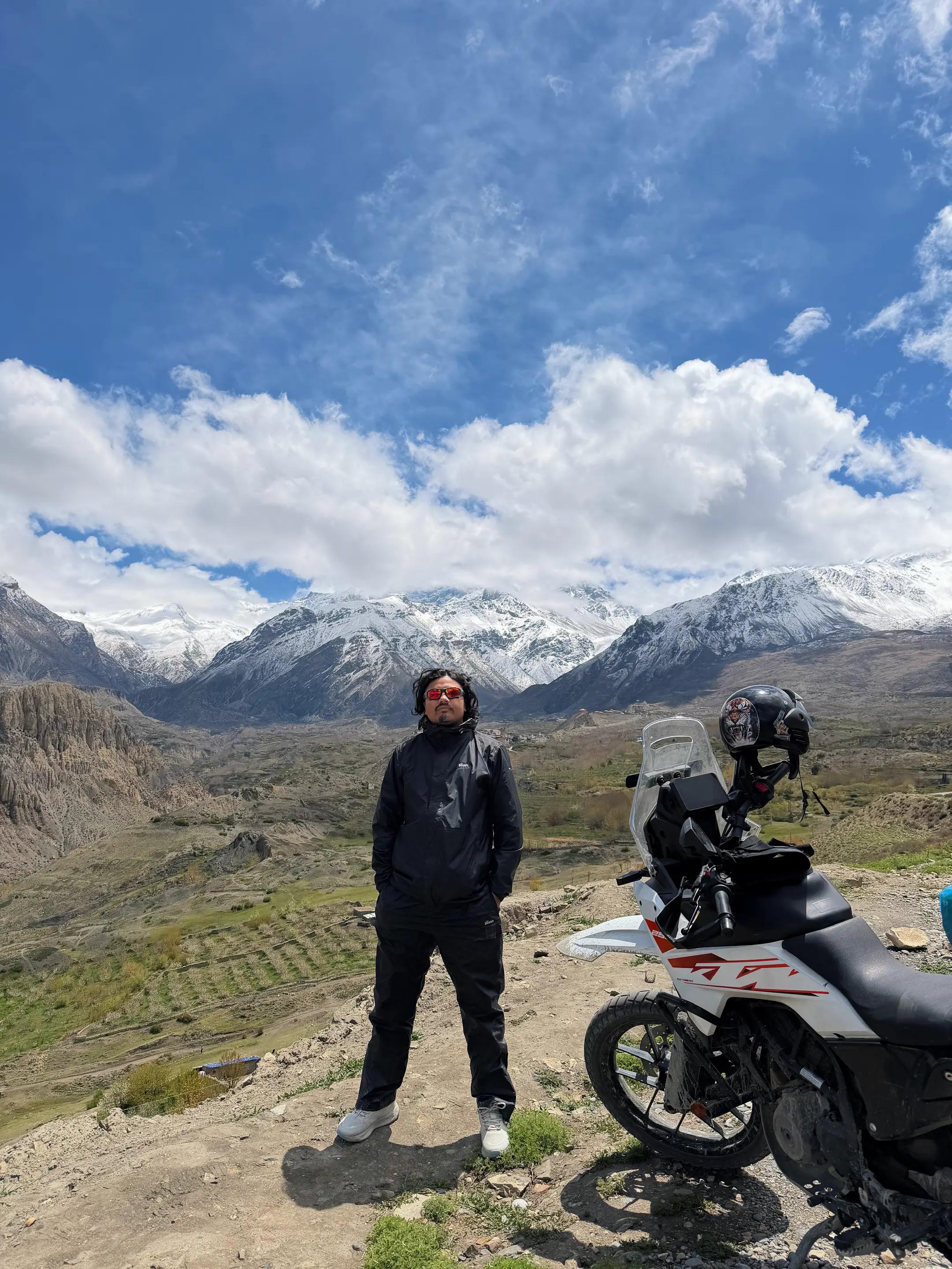 @आshmaan Yogi