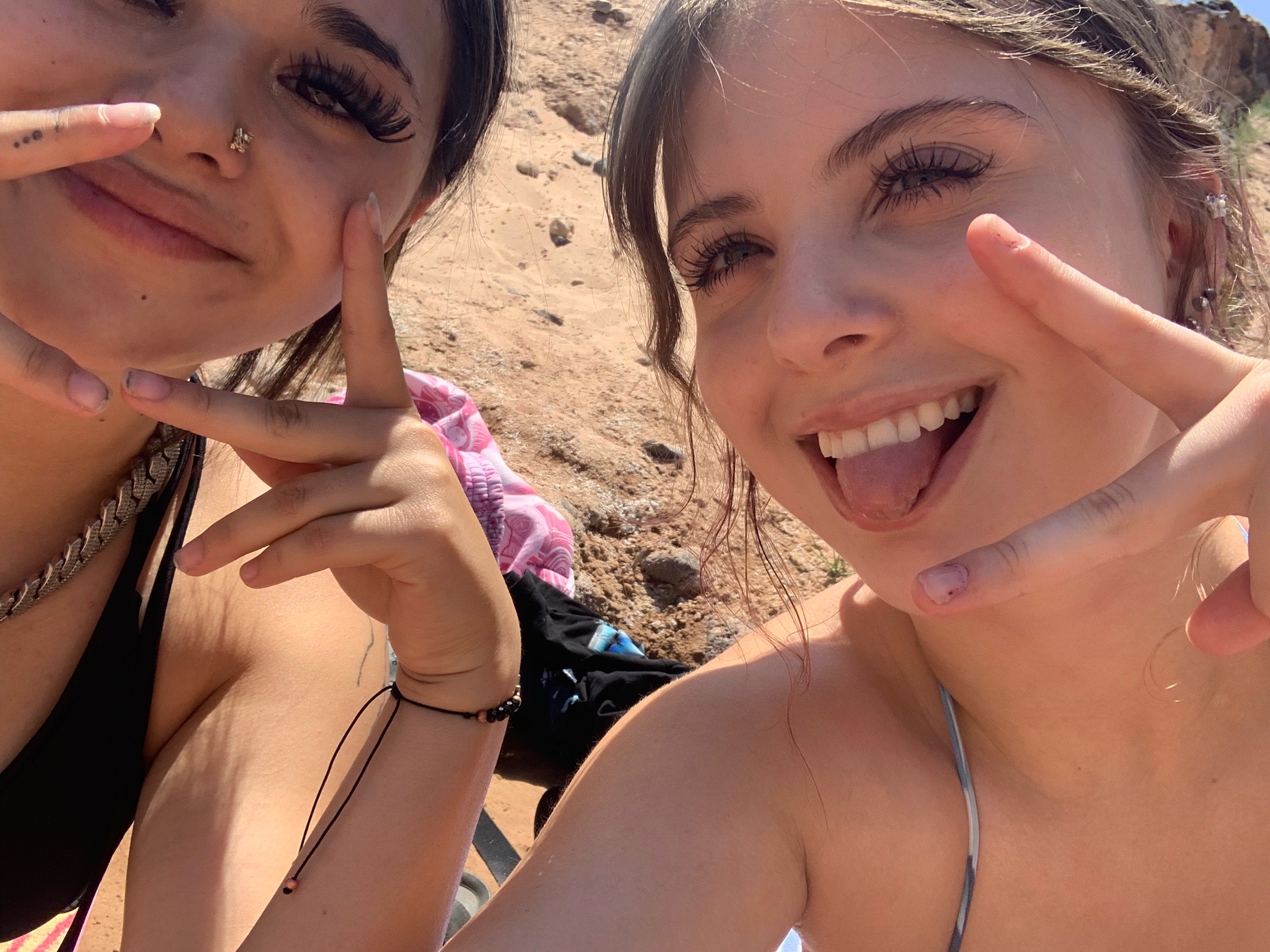 @janequa