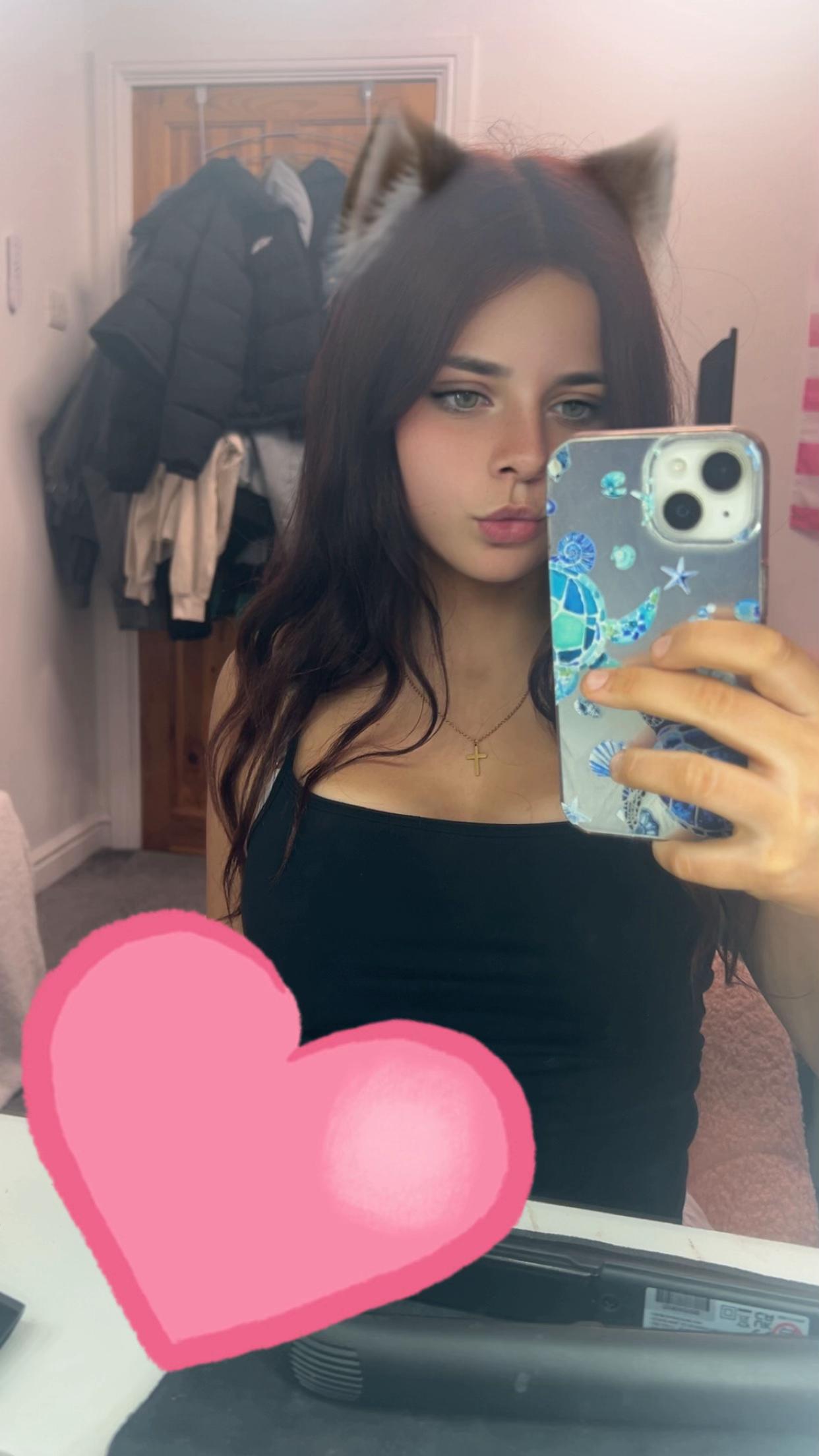 @Scarlett 💓🐆🐊😝