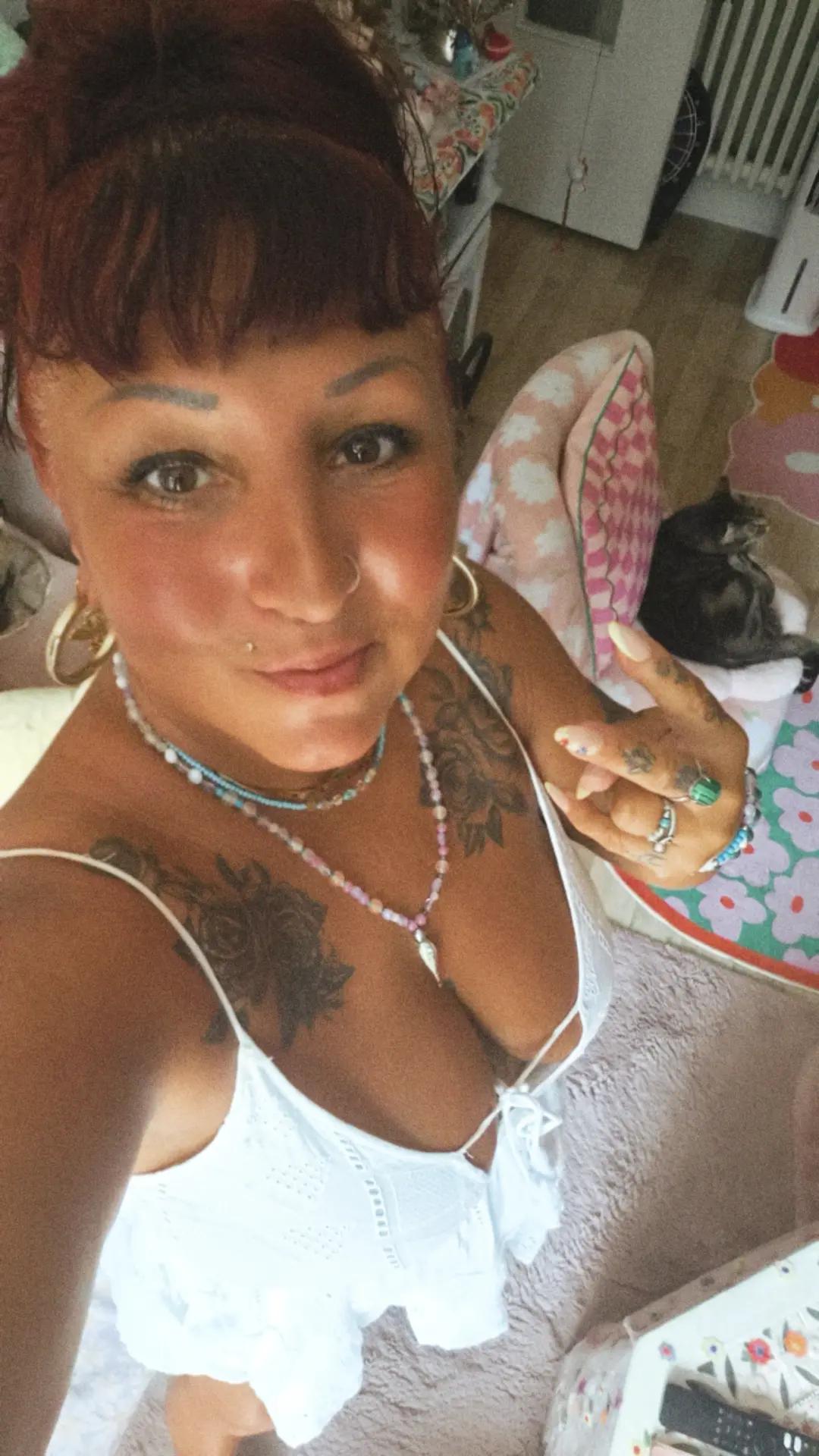 @La brunette du 24🇮🇹🇮🇹🇮🇹