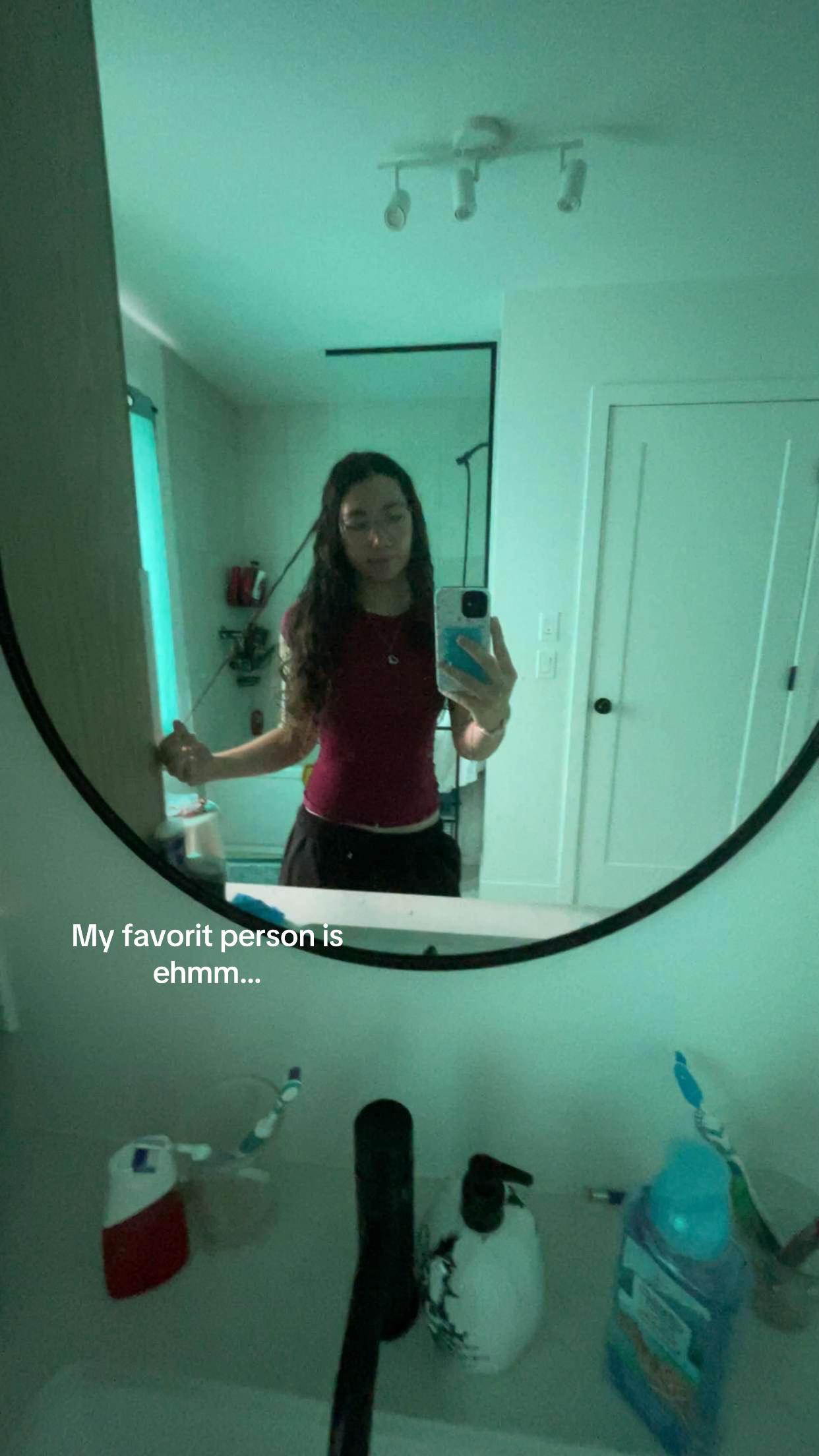 @C🦋m