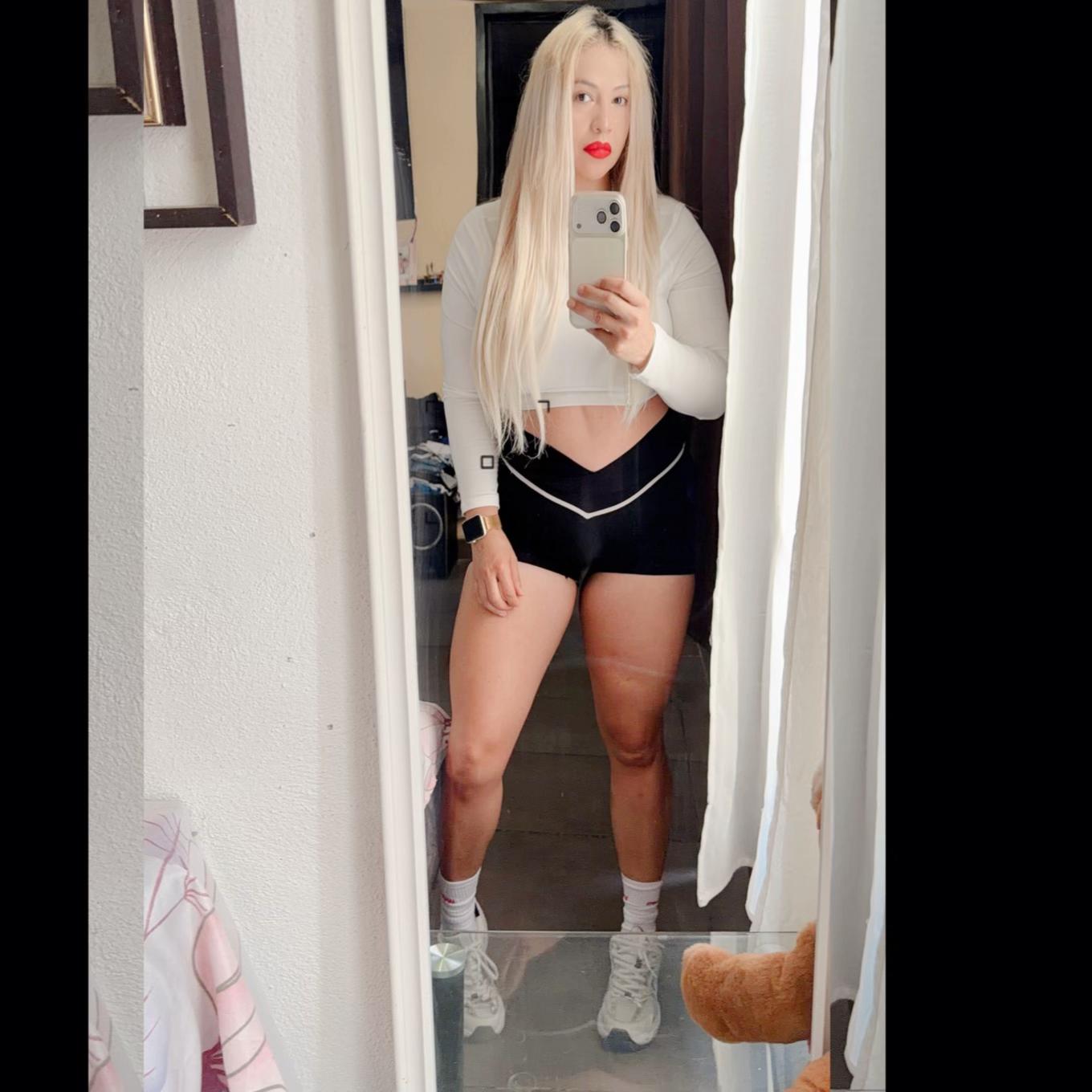 @Nayely AG