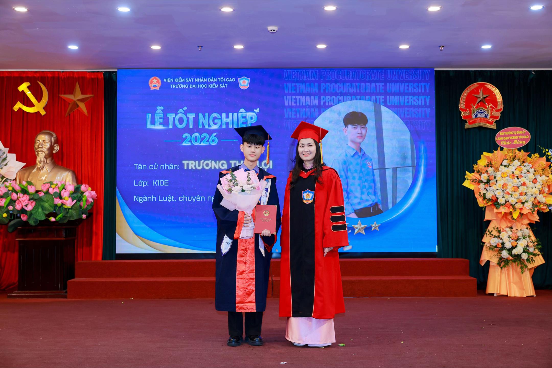 @Đỗ công chức thì đổi tên 👮♂️