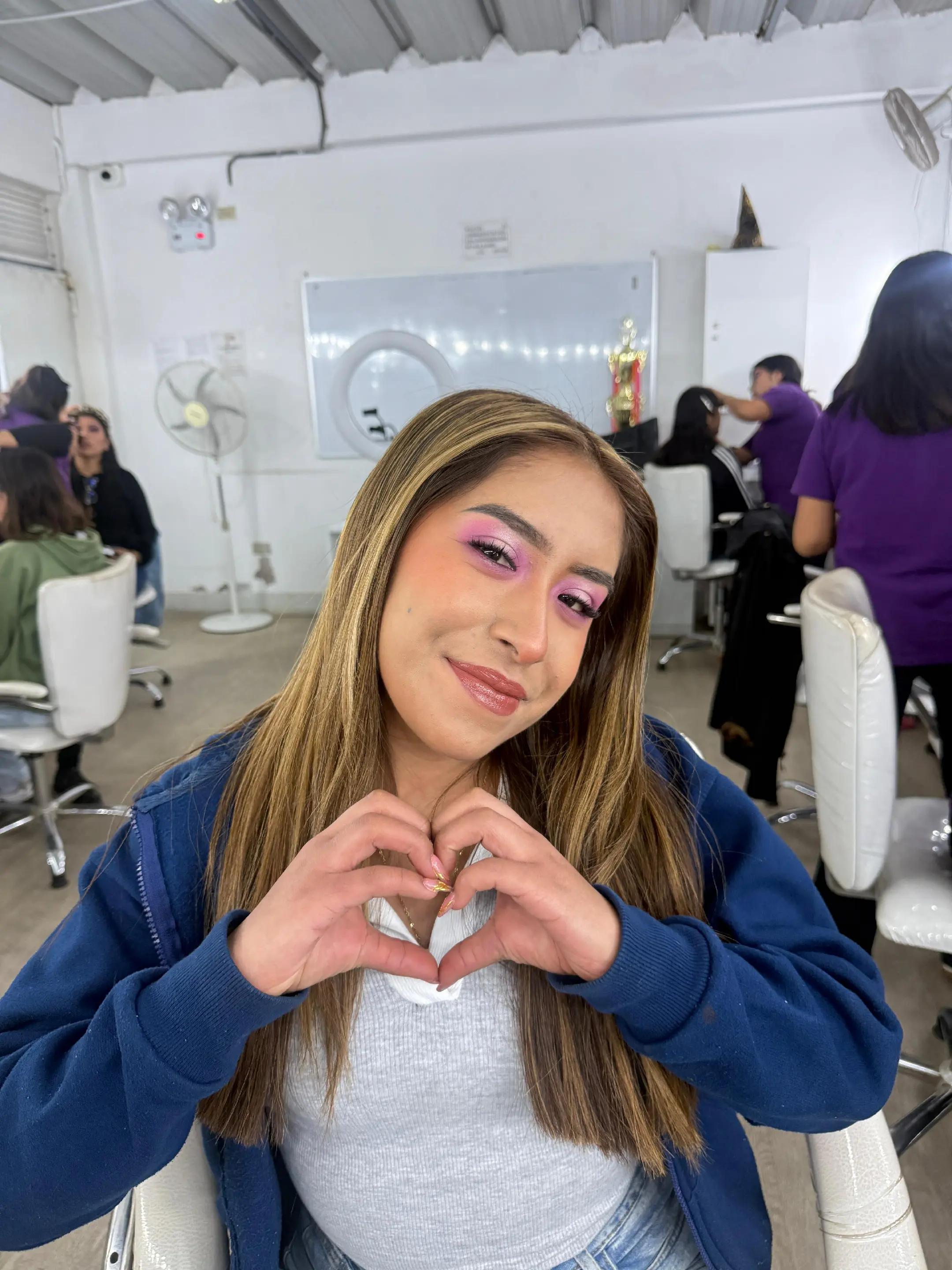 @𝓐𝓵𝓮 ꨄ