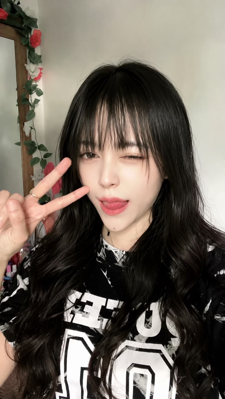 @๐ผ