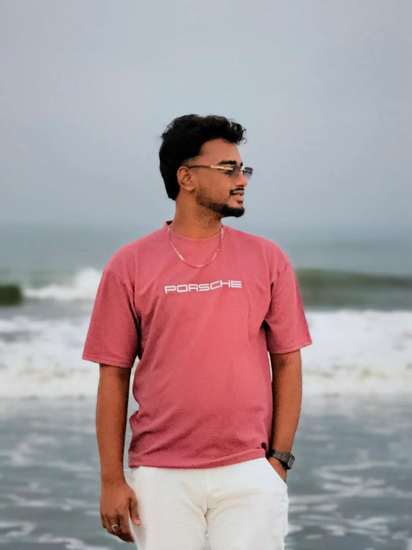 @⚜️Moushik❤️🔥