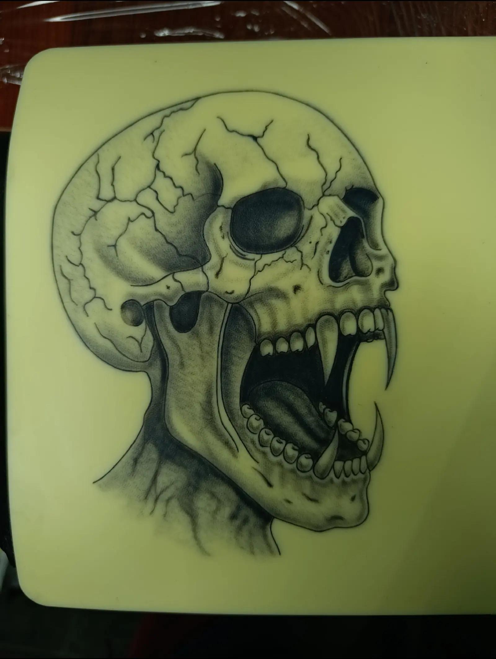 @Hilaria.tattoo