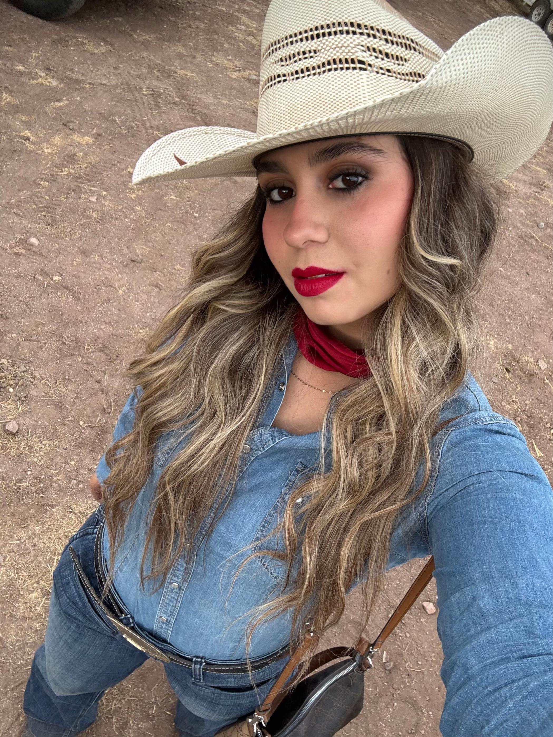 @Jossolivass