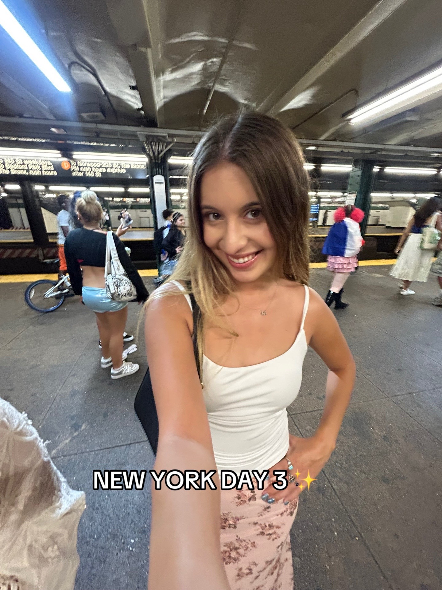 @rosyveeee