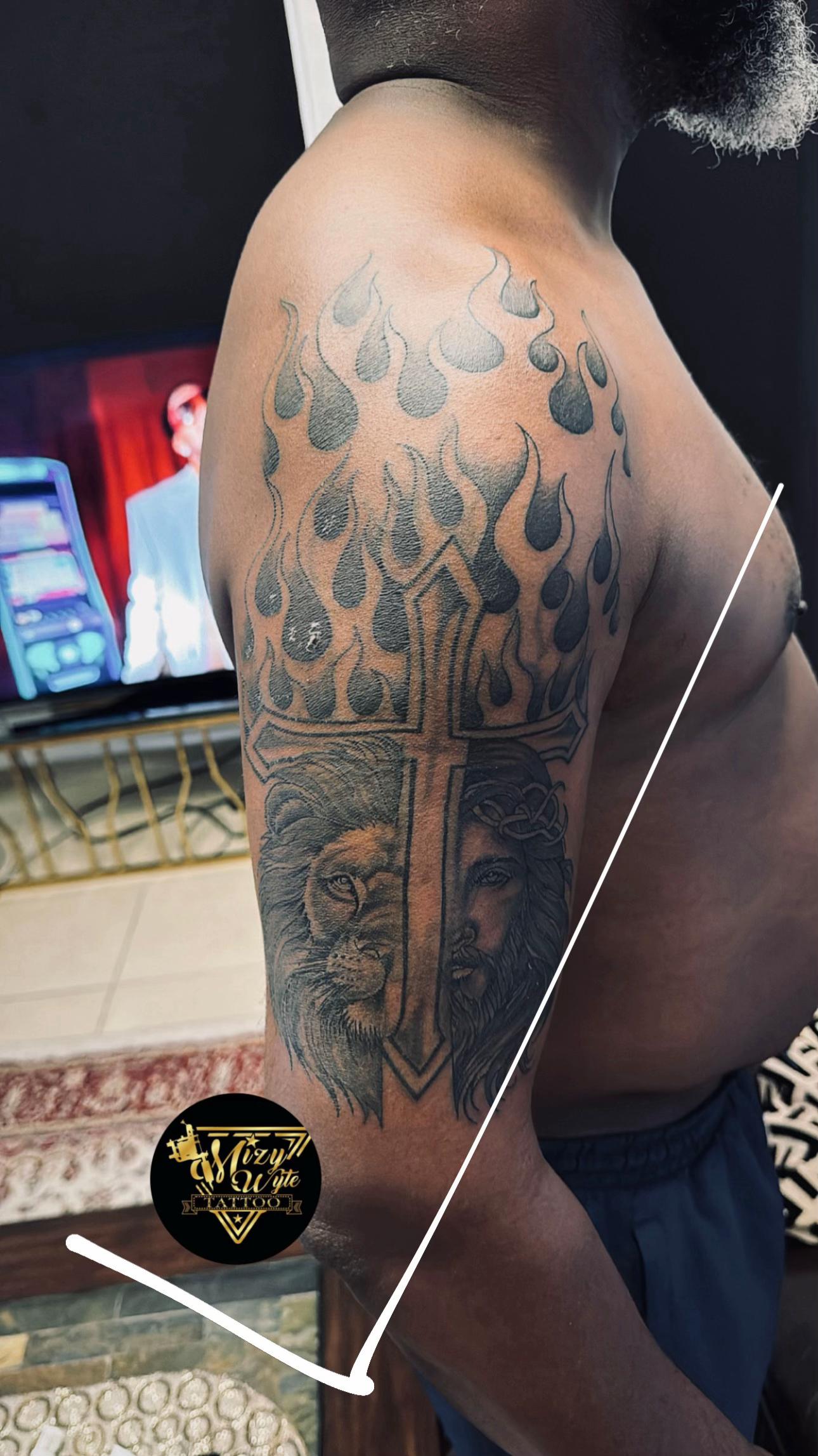 @Mizywyte Tattoo
