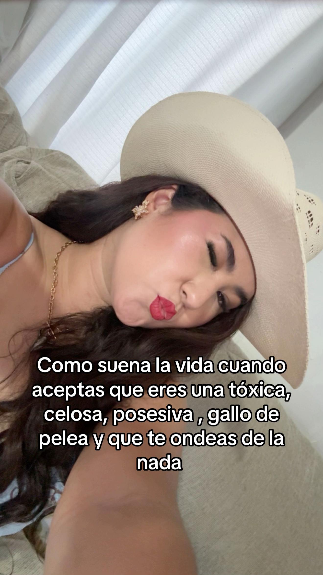 @alexandradeluna_