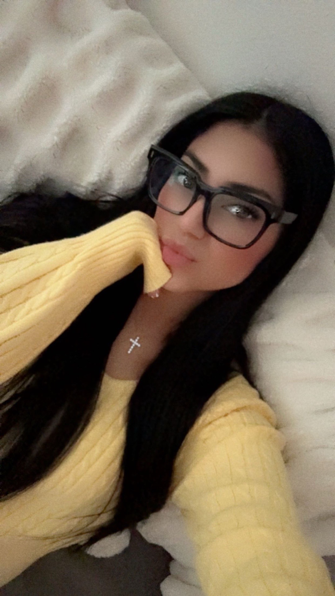 @LuvlyMonika