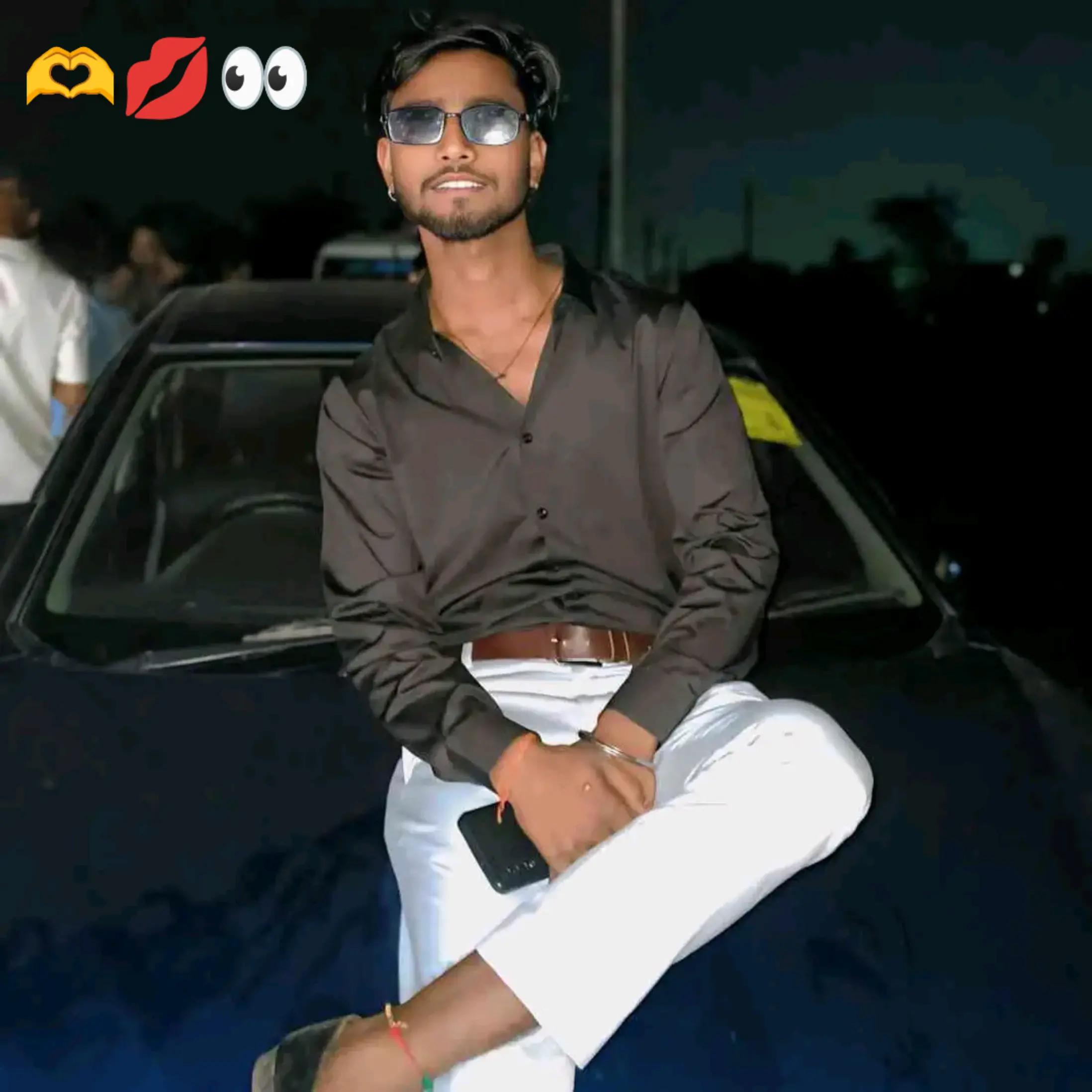 @Dipesh🧿Gupta🧿🥰