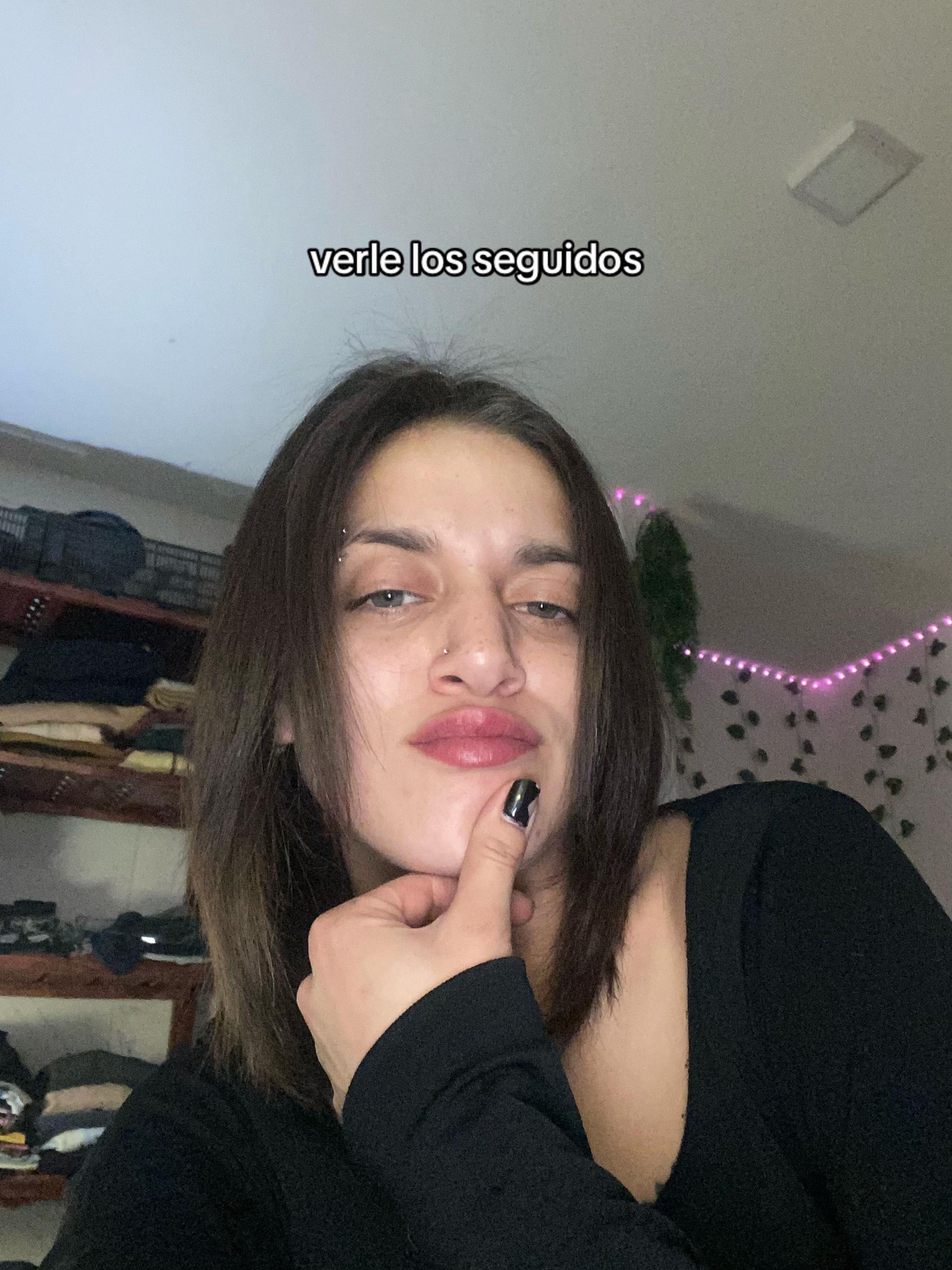 @𝐴𝑟𝑖𝑎𝑛𝑎