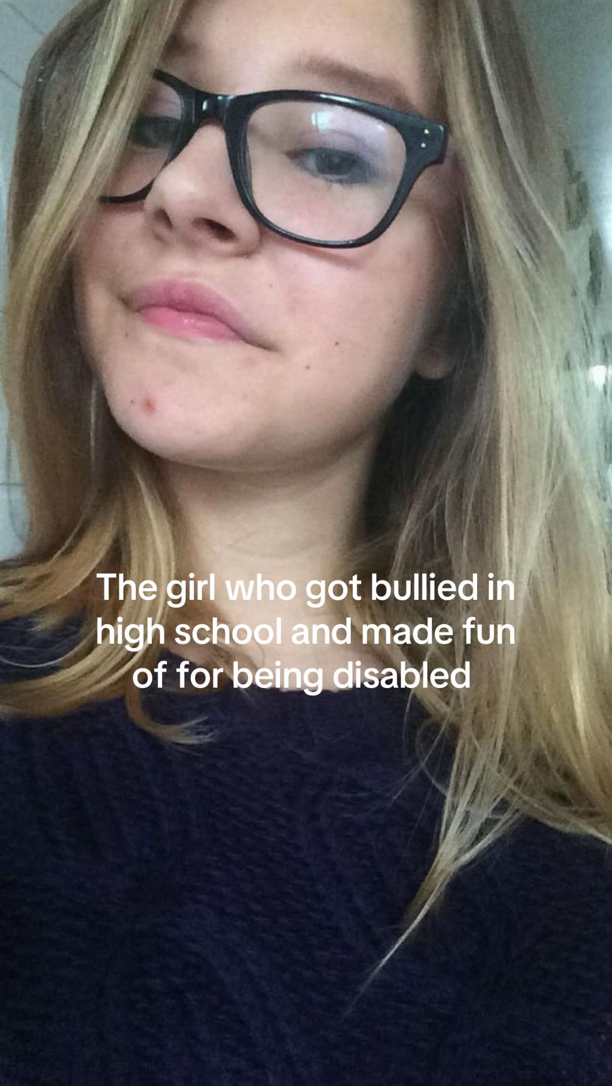 @Alex Slaney | disabled girly🤍