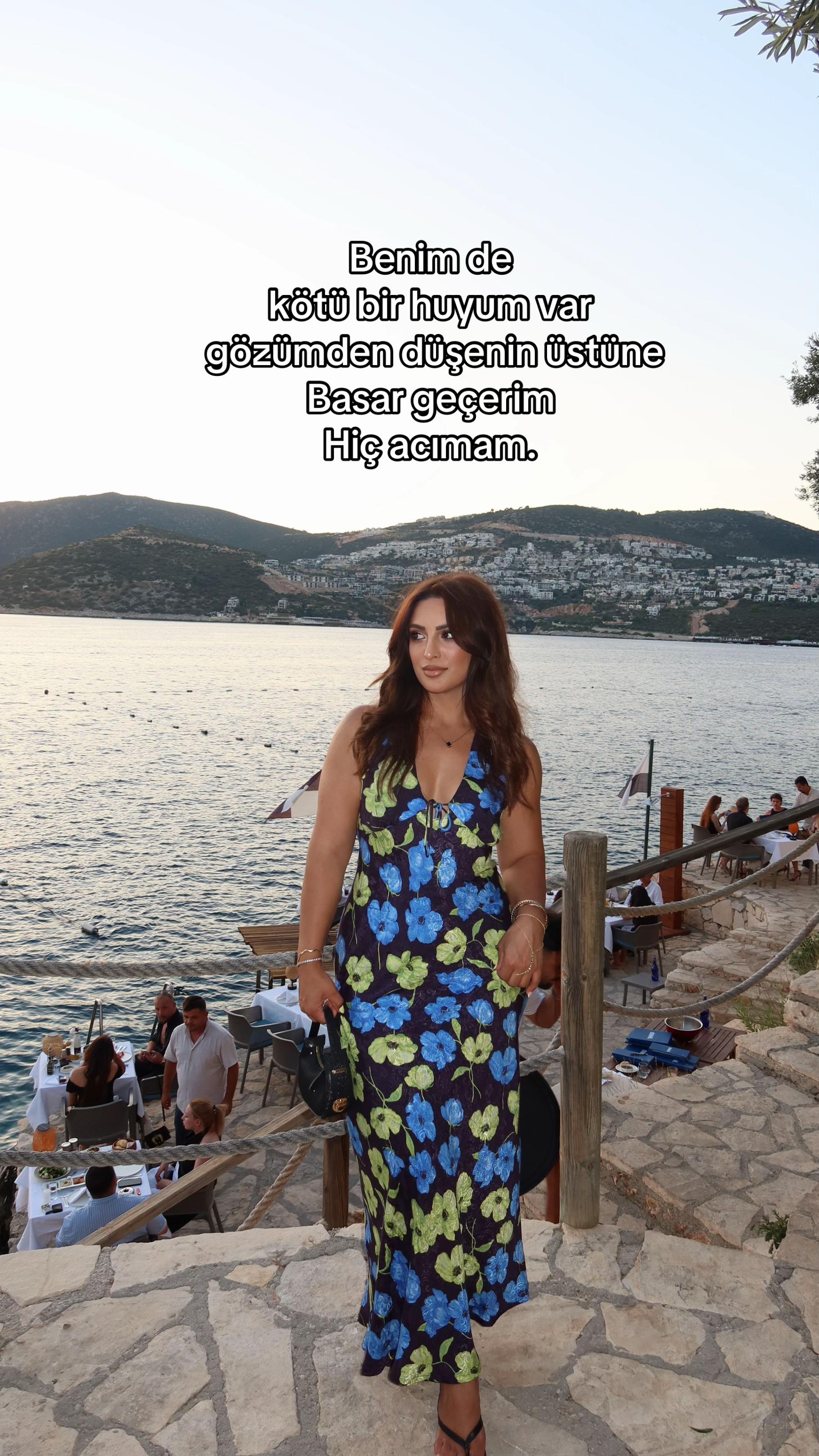 @Meryem☀️