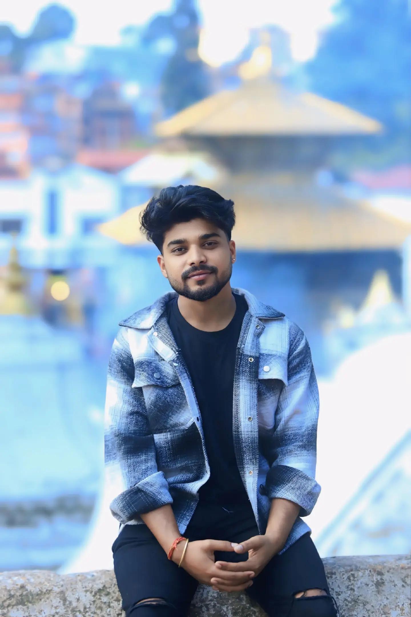 @Dipendra Thakur(•^•)