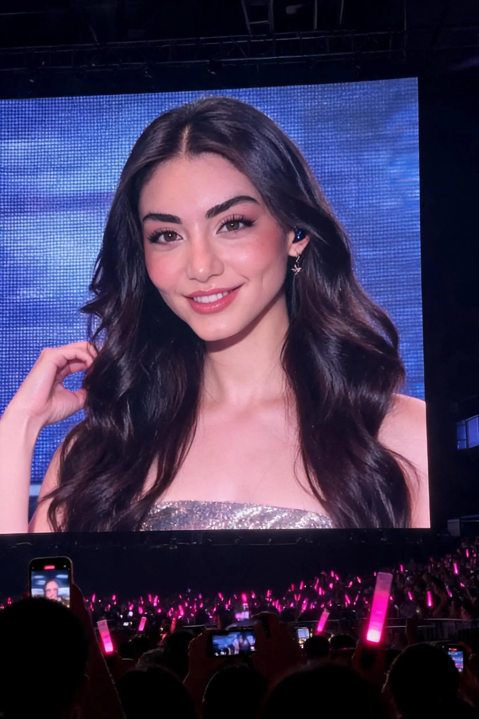 @🇹🇷 𝗢𝘇𝗴𝗲 𝗧ö𝗿𝗲𝗿 💘