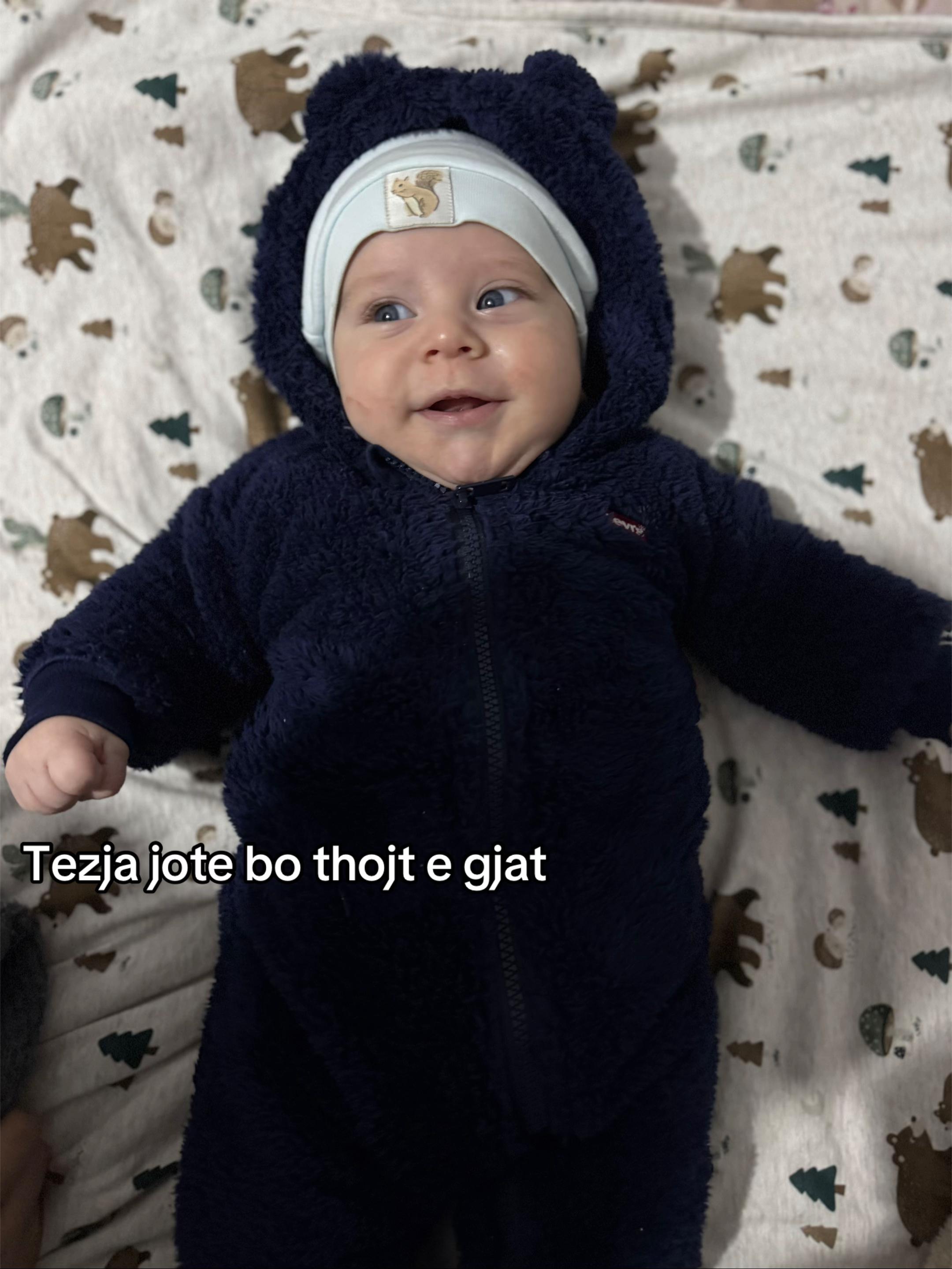 @🧸