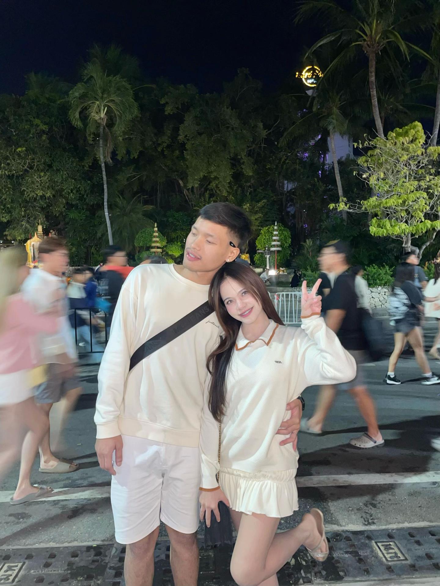 @โฟนหนี