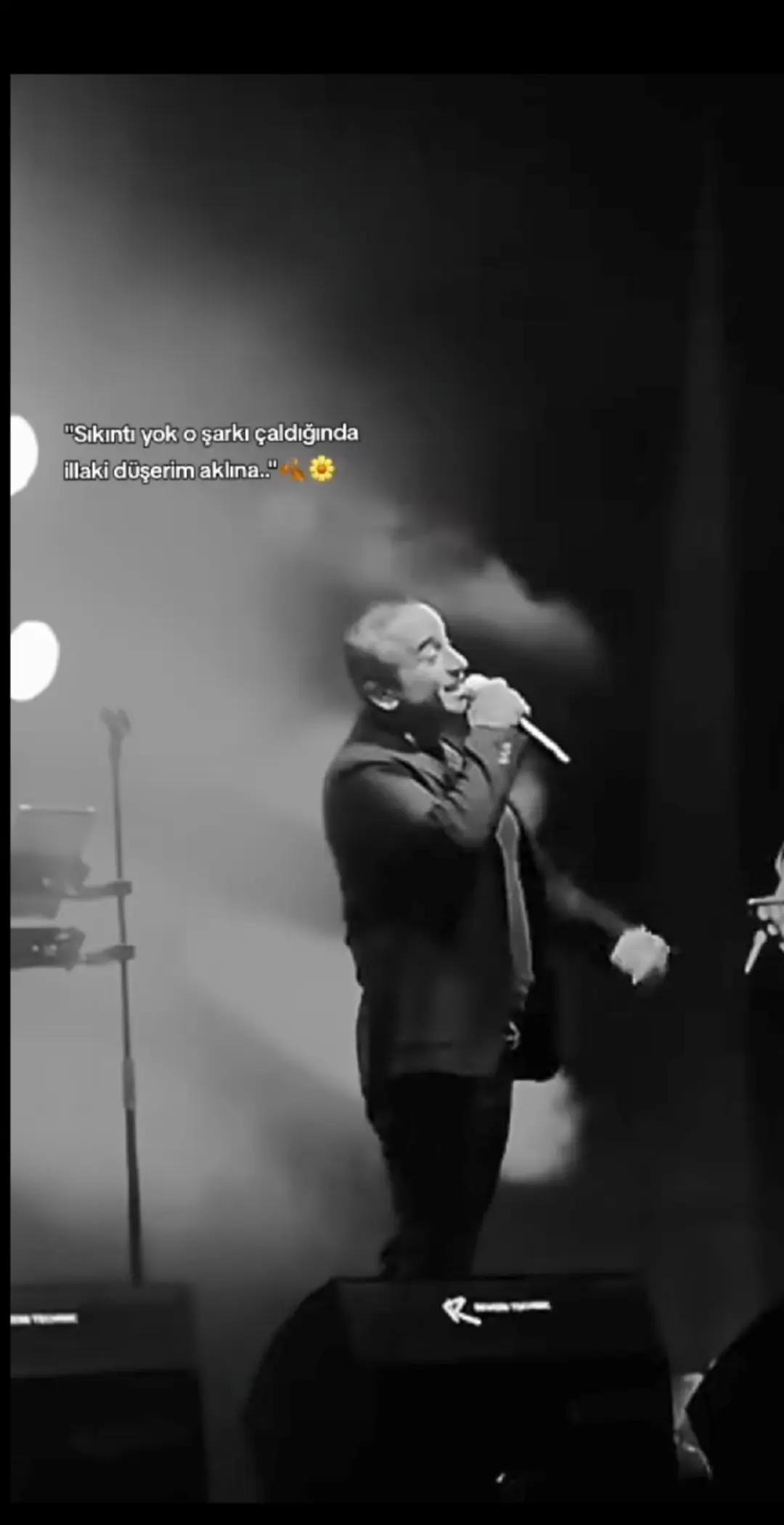 @YAŞANMIŞ HİSLER..