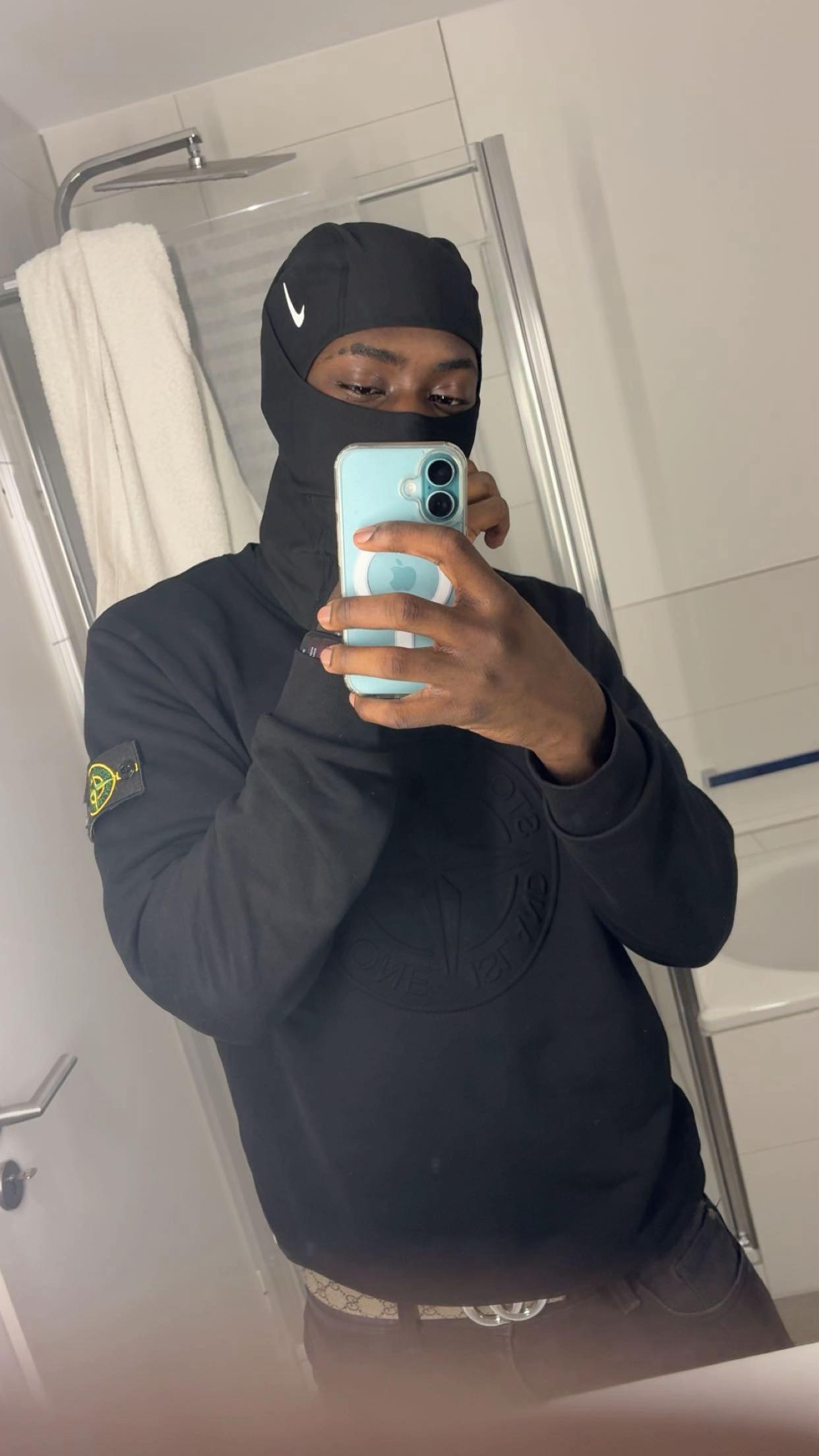 @Rayy💫