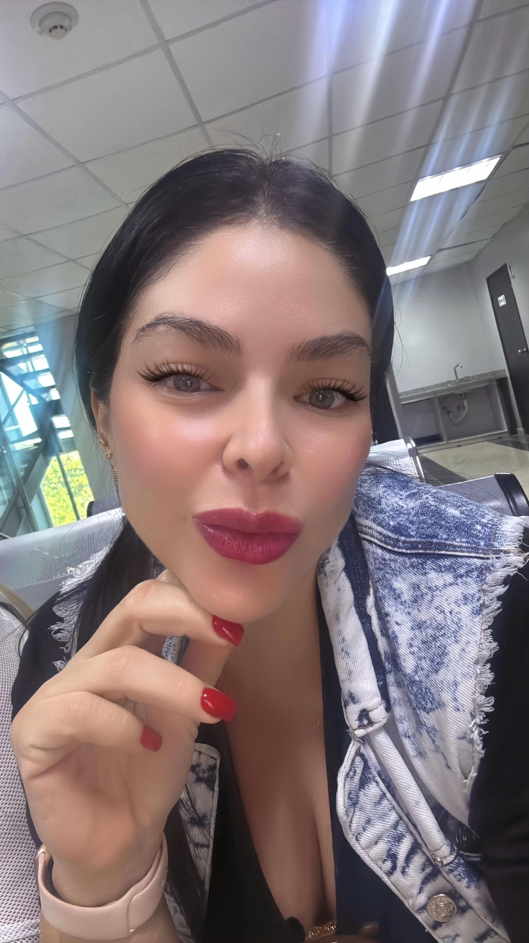 @caritolaleona