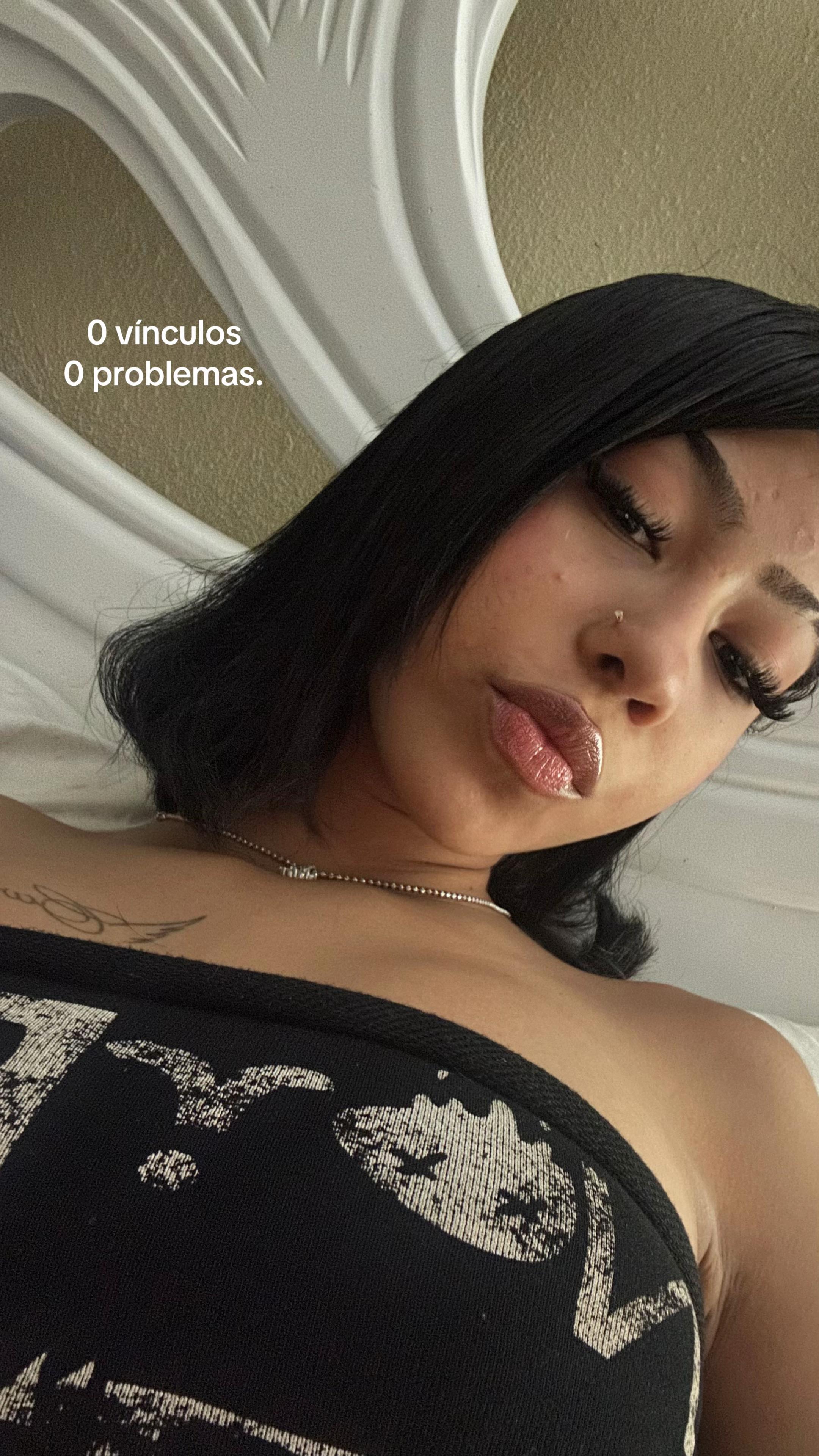 @crymiamor_