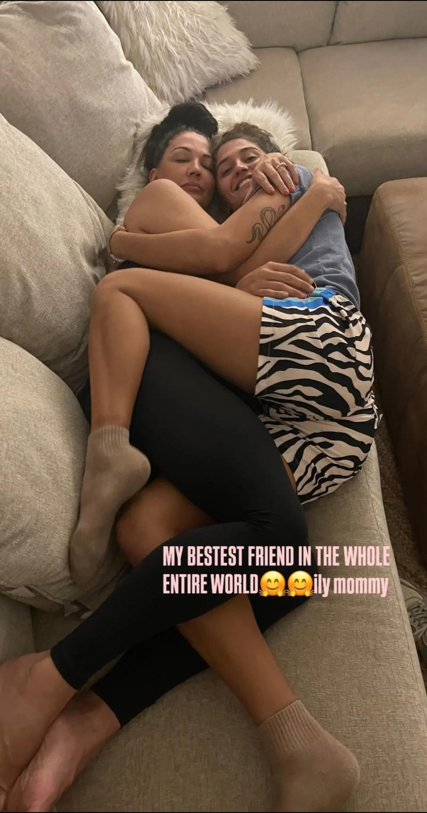 @Averyspinkstrip