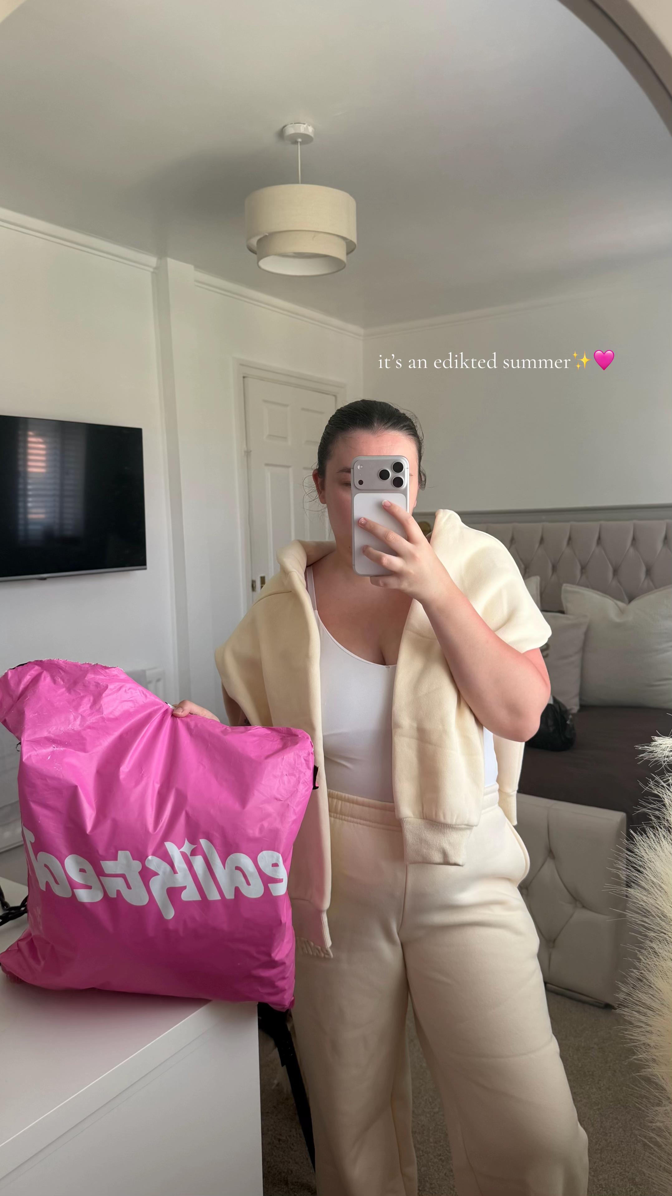 @lacesmae☁️🫧🕊️