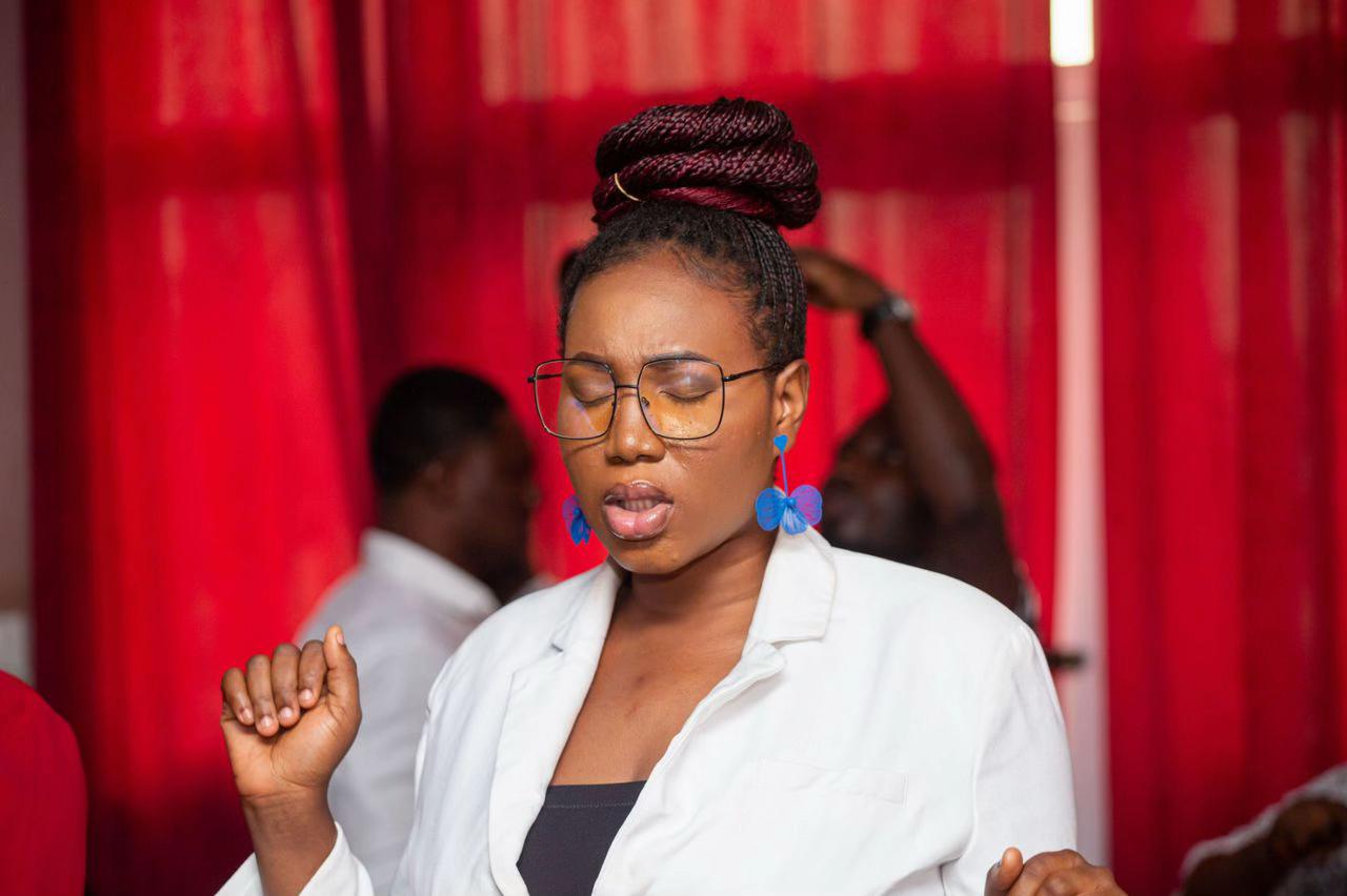 @Efya💕Cherry🌺🌹