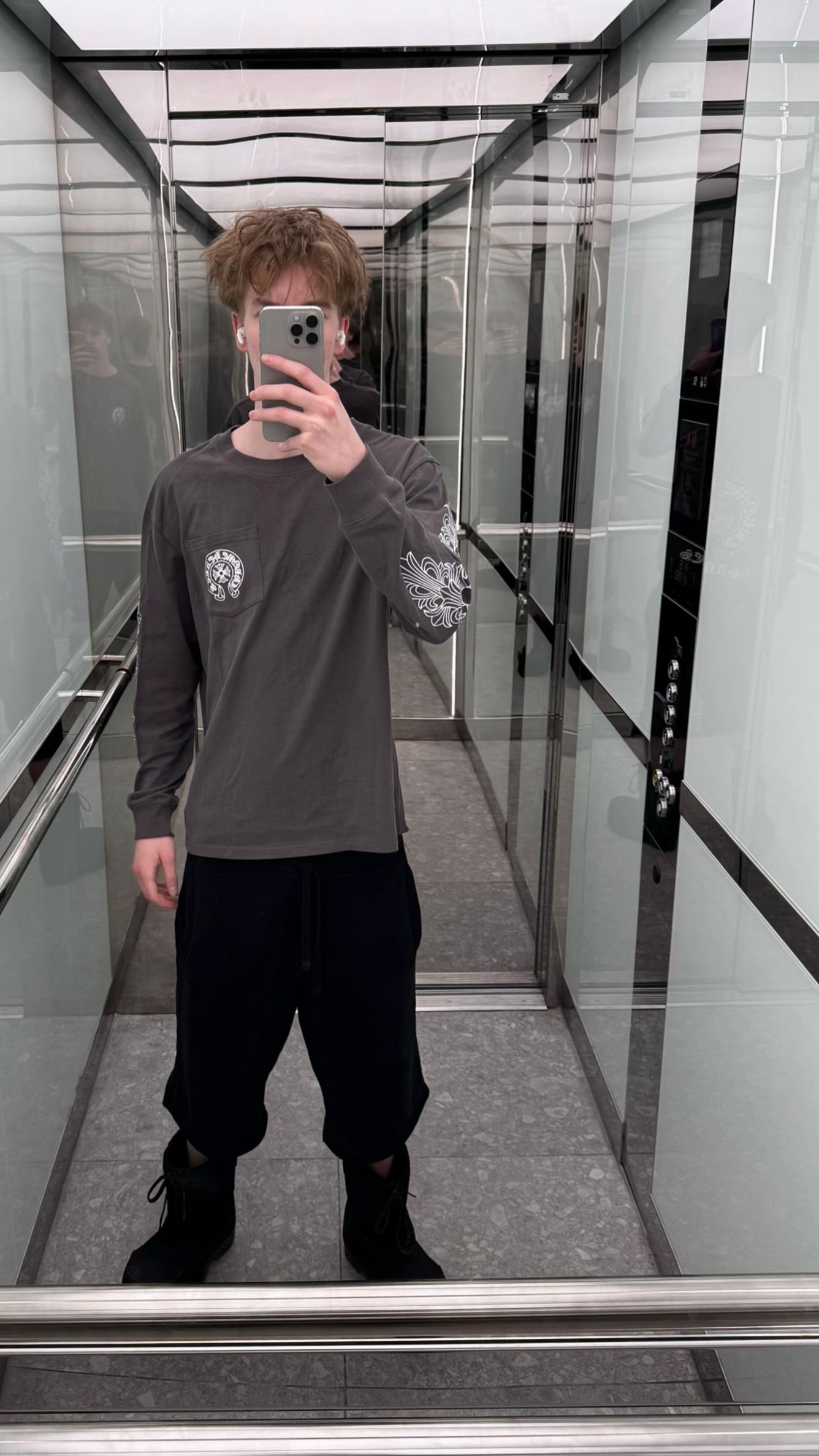 @whereisvanyy