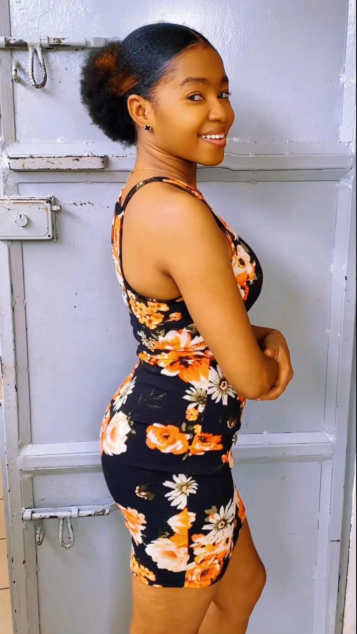 @Sun☀️ 🥀♒