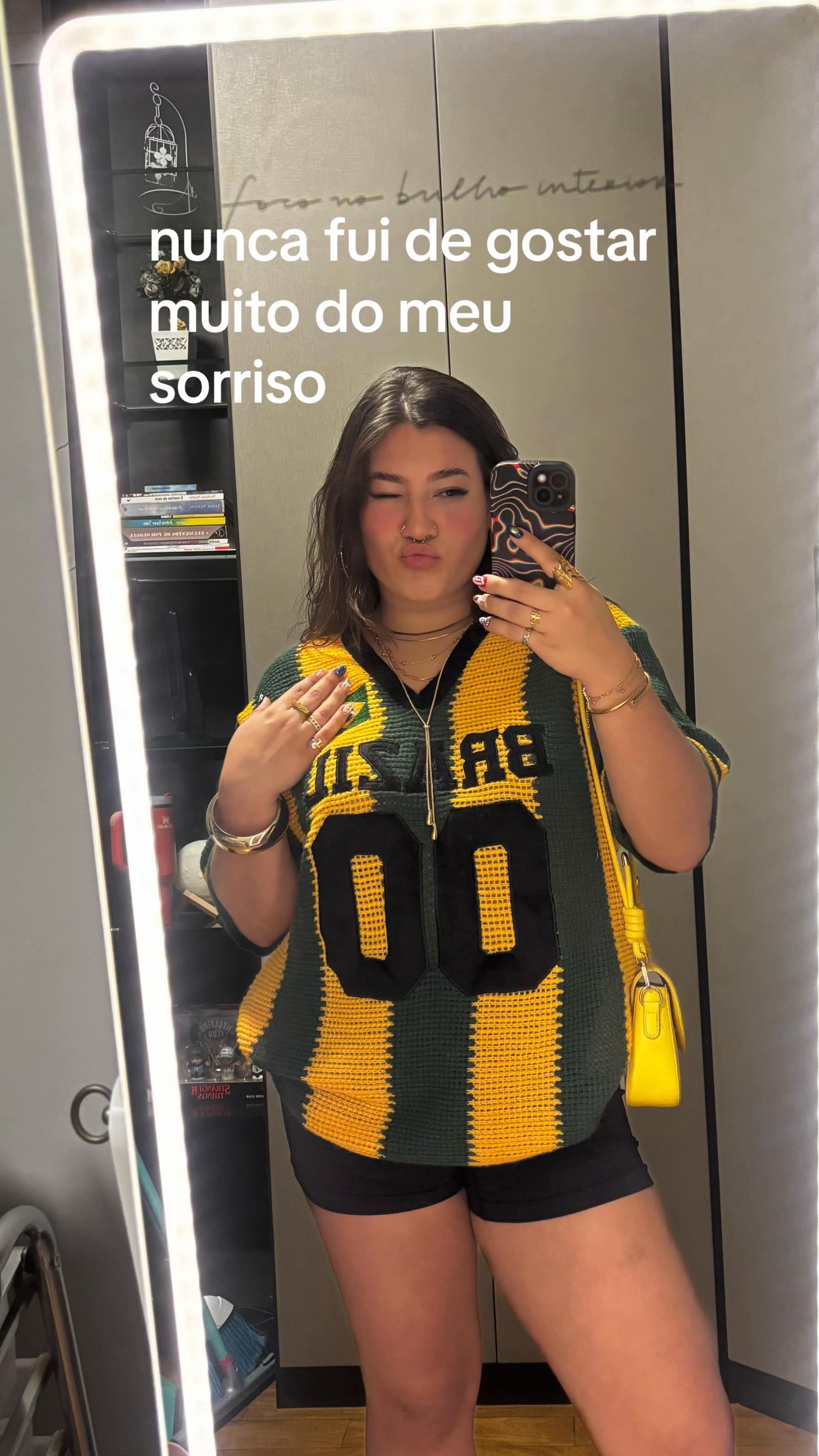 @Isabella Constantino