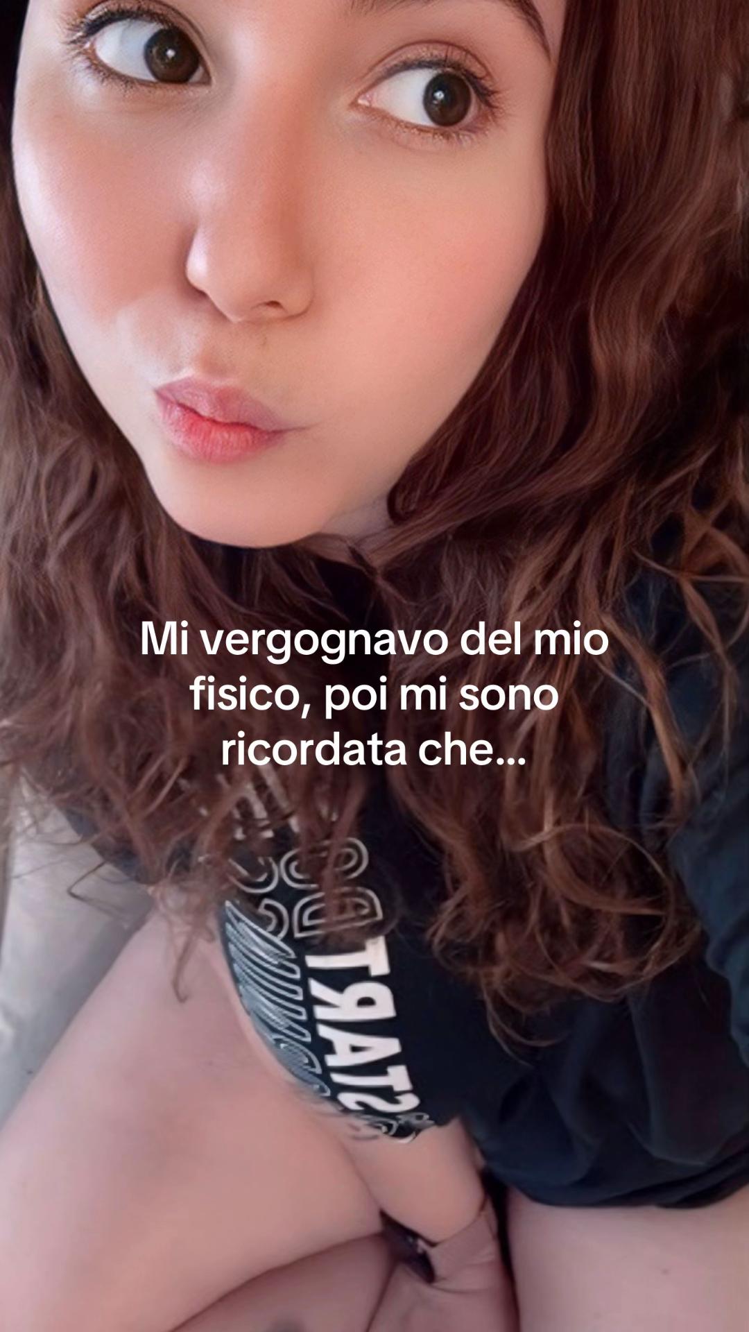 @MissAcidDoll