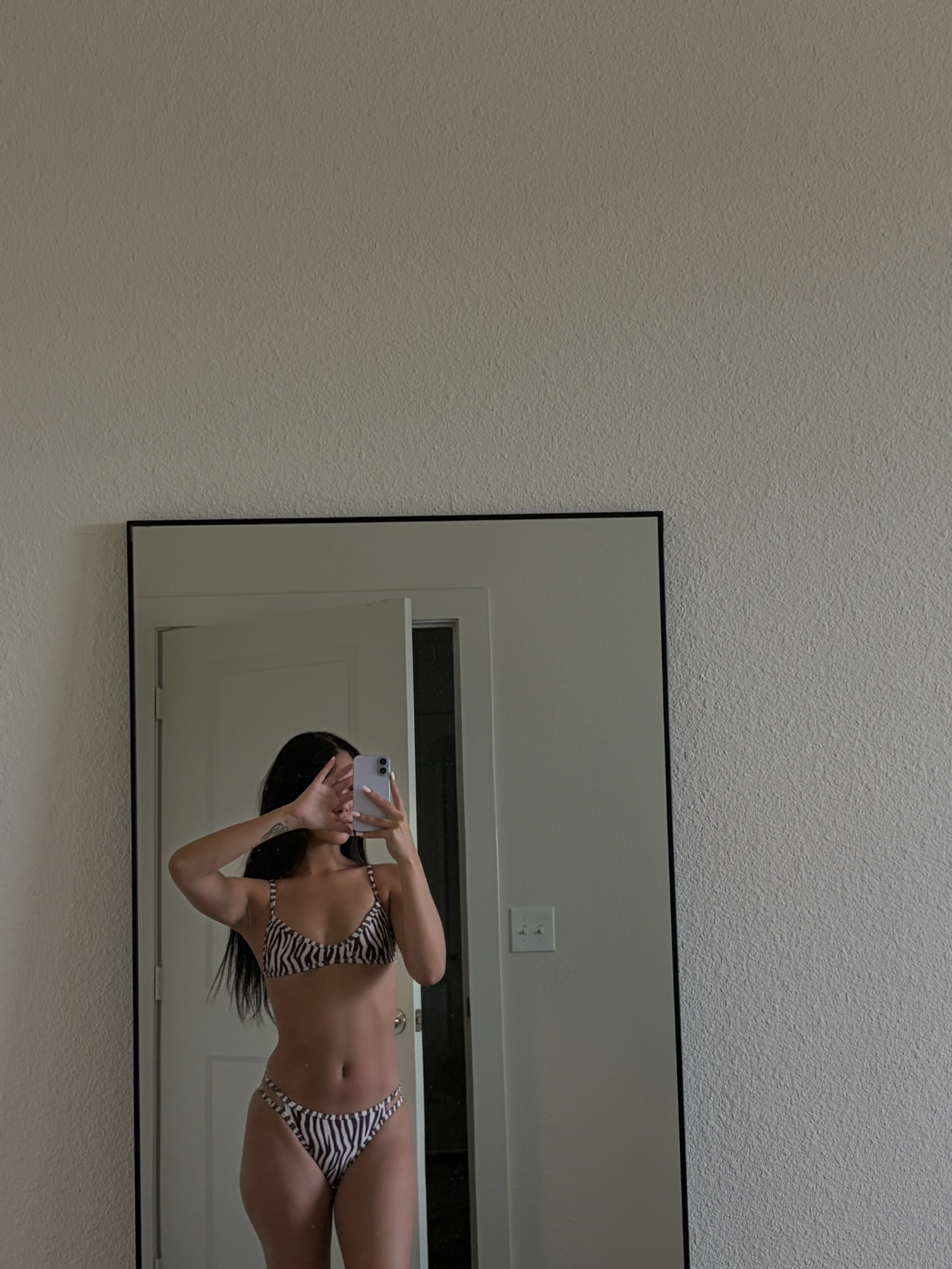 @whostaiana