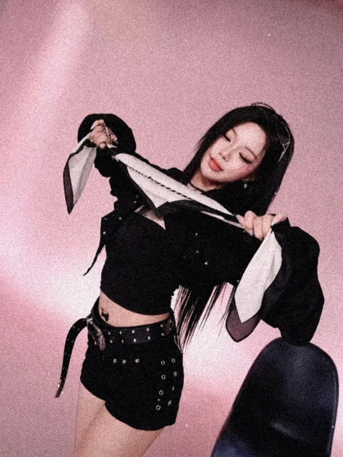 @𝘊𝘩𝘦𝘦𝘴𝘦🦢