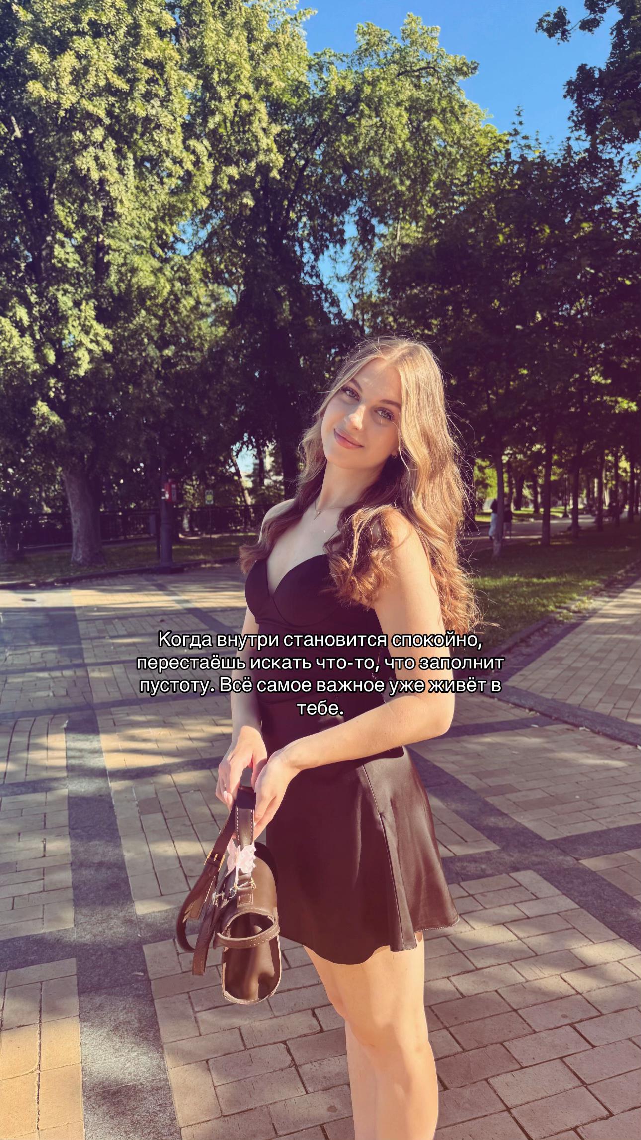@TAMILA🧸