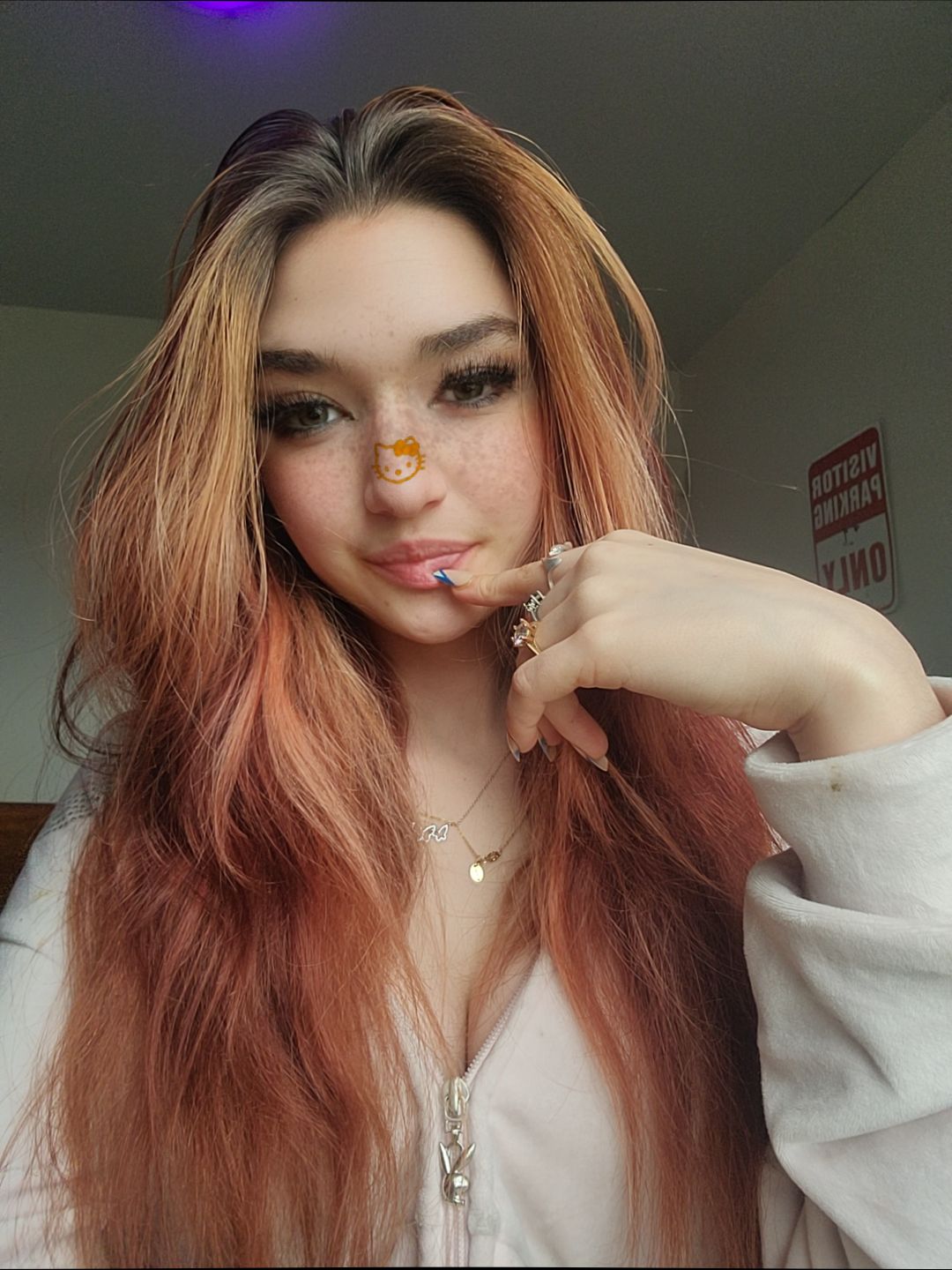 @peytonburelle ✌️🤭