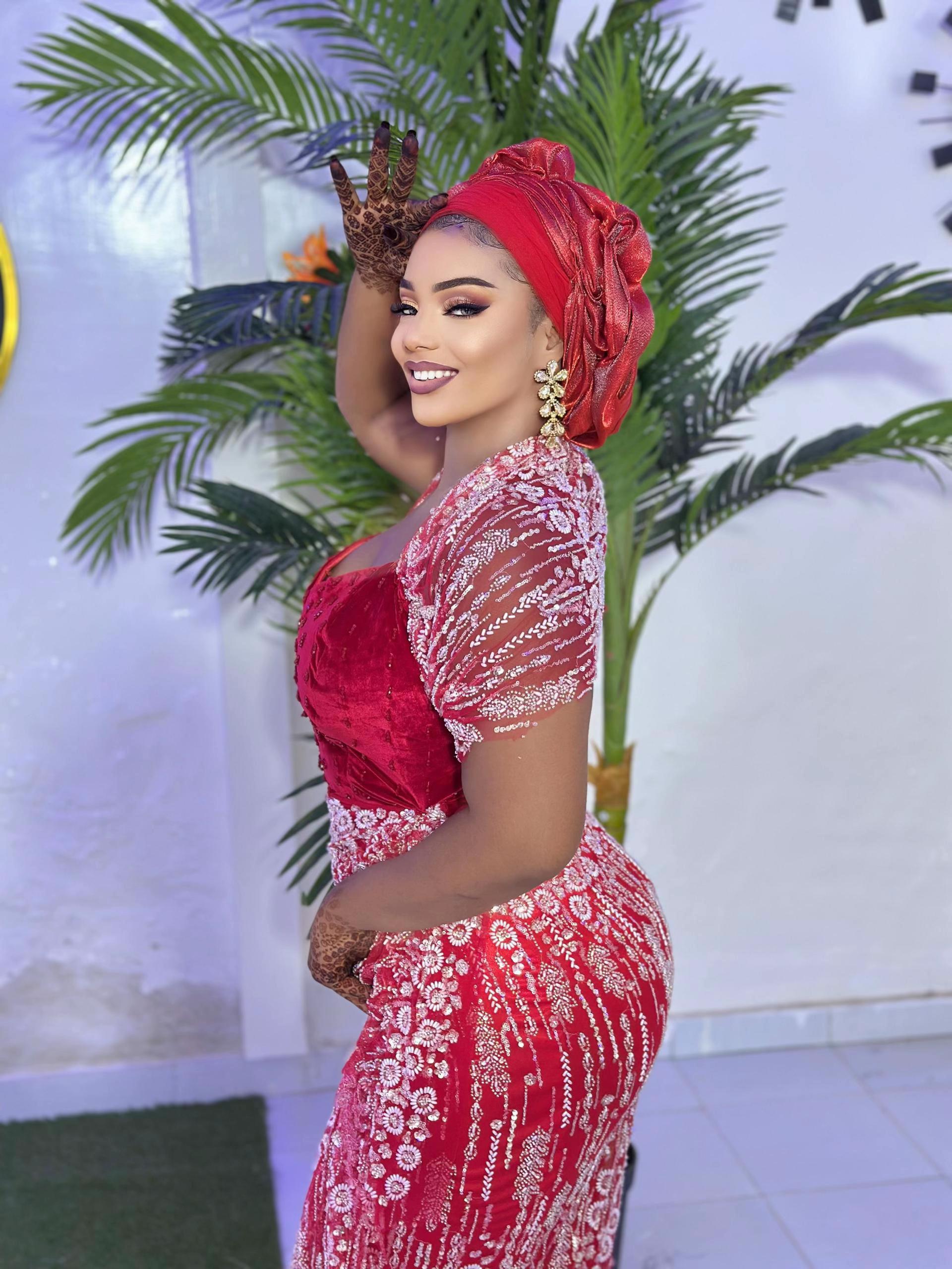 @Dialika  La Reine🤭❤️