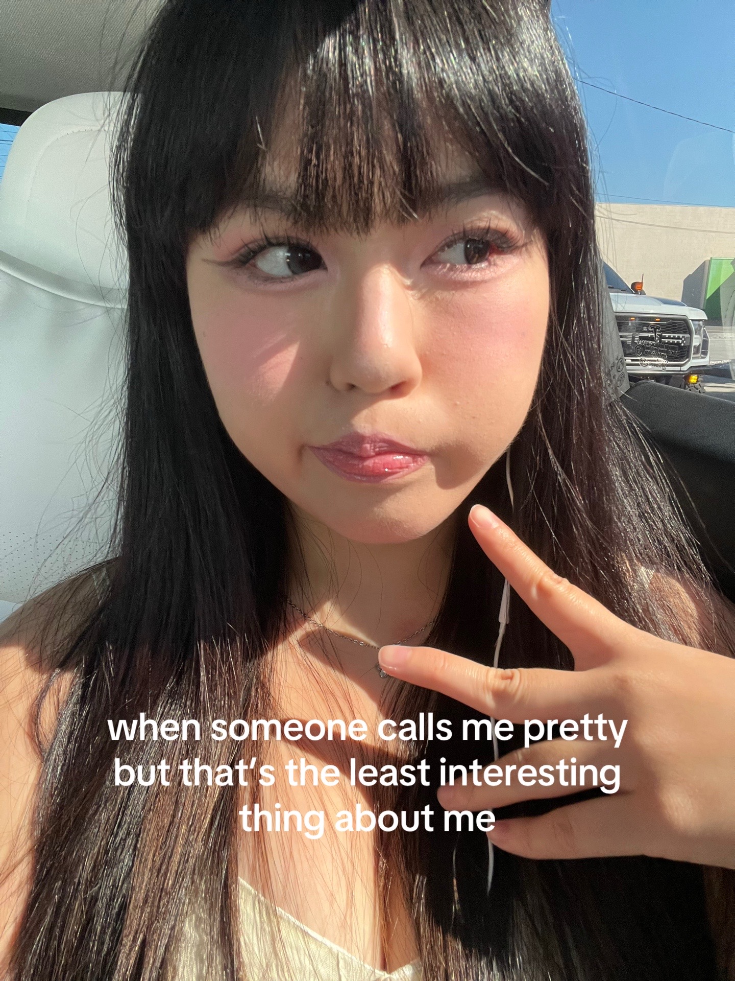 @🐰