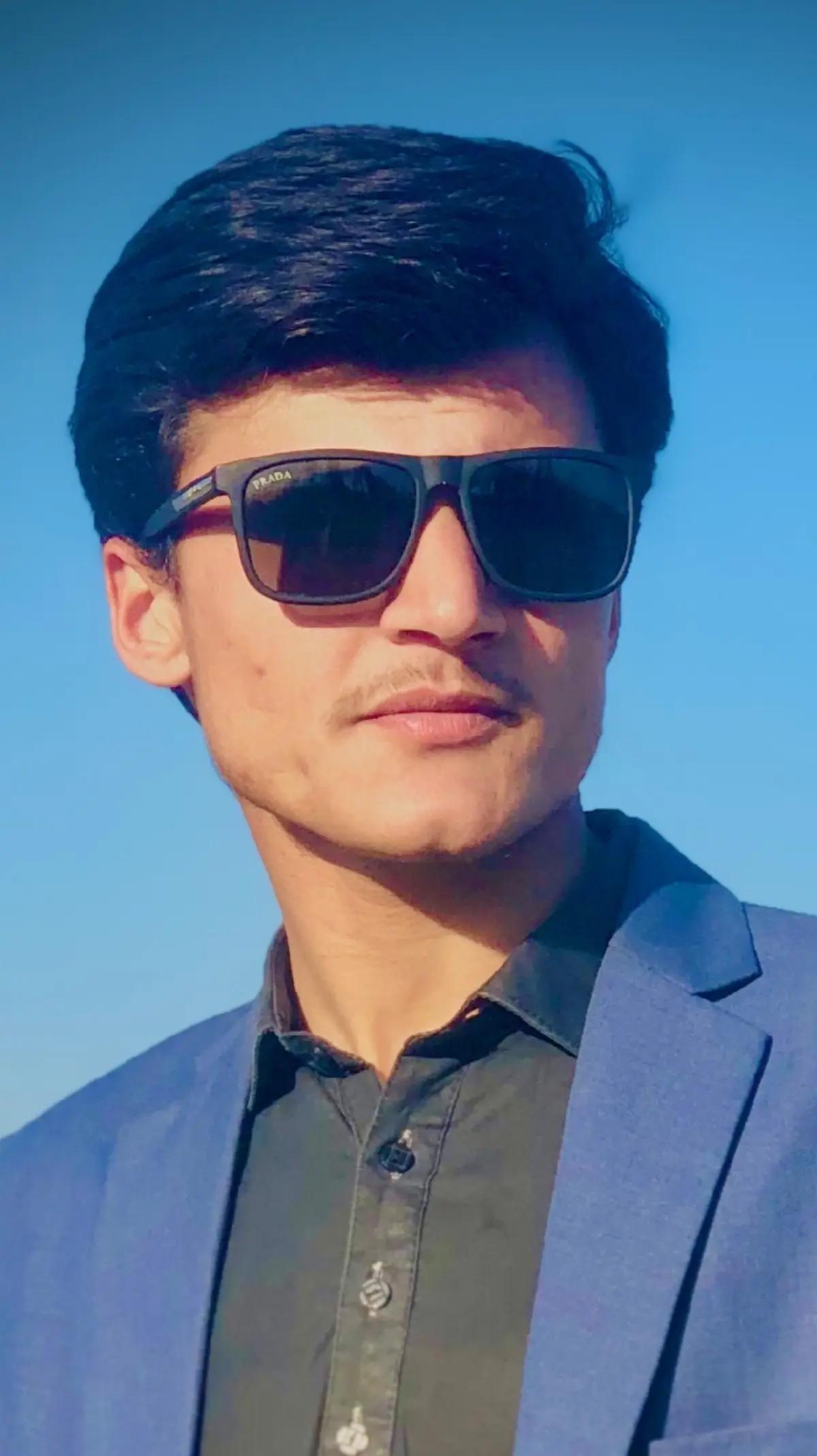 @Naveed Awan