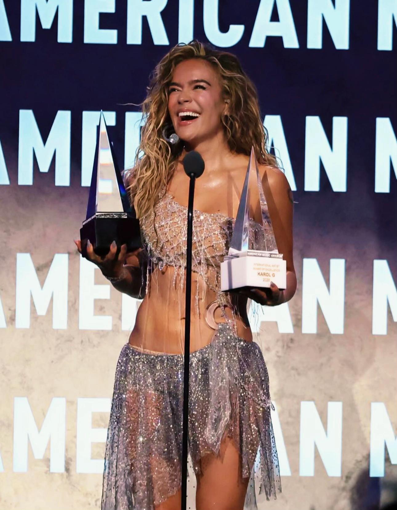 @Bea Fan de Karol G 🧜♀️🇺🇾